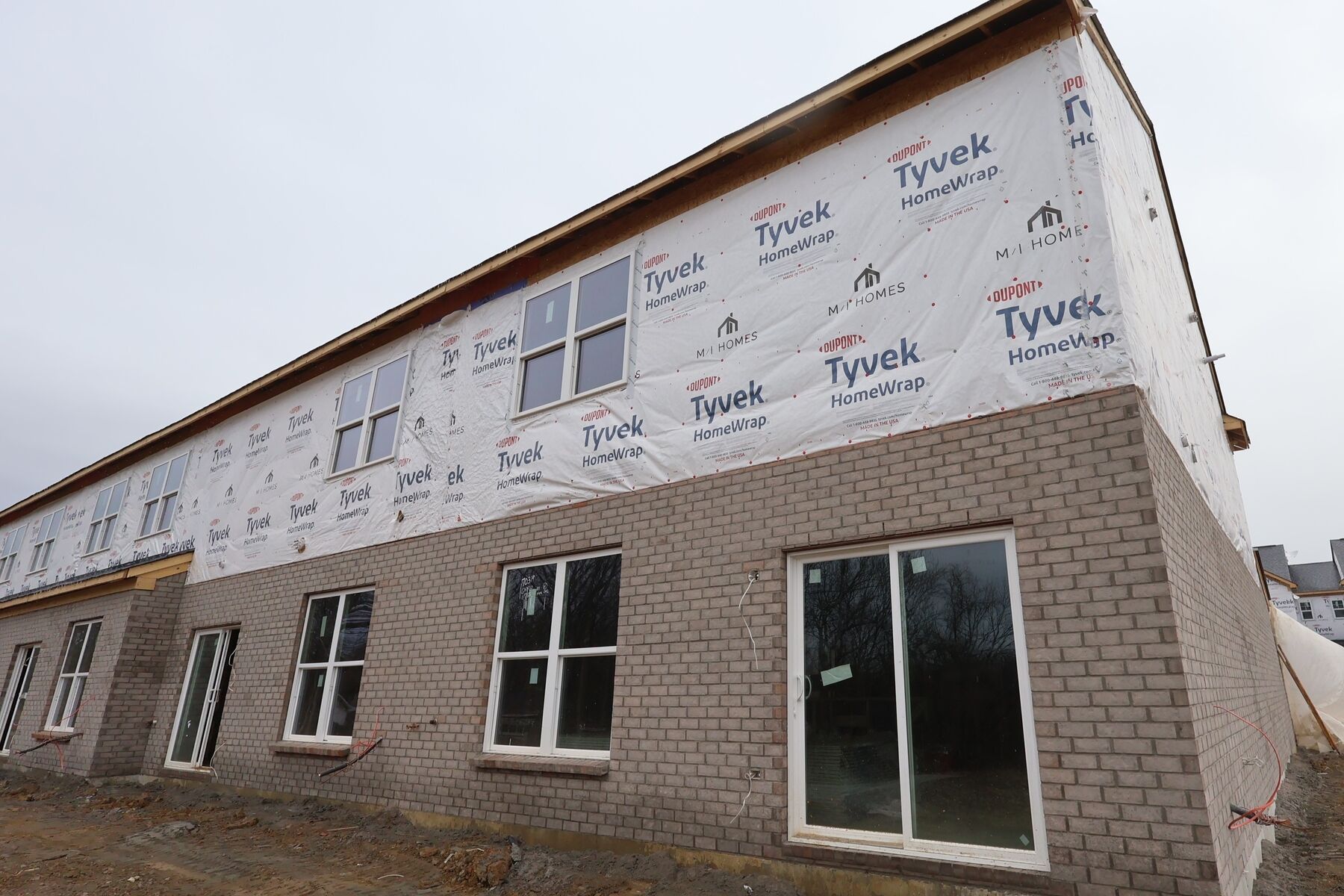 Side Exterior:Side Exterior