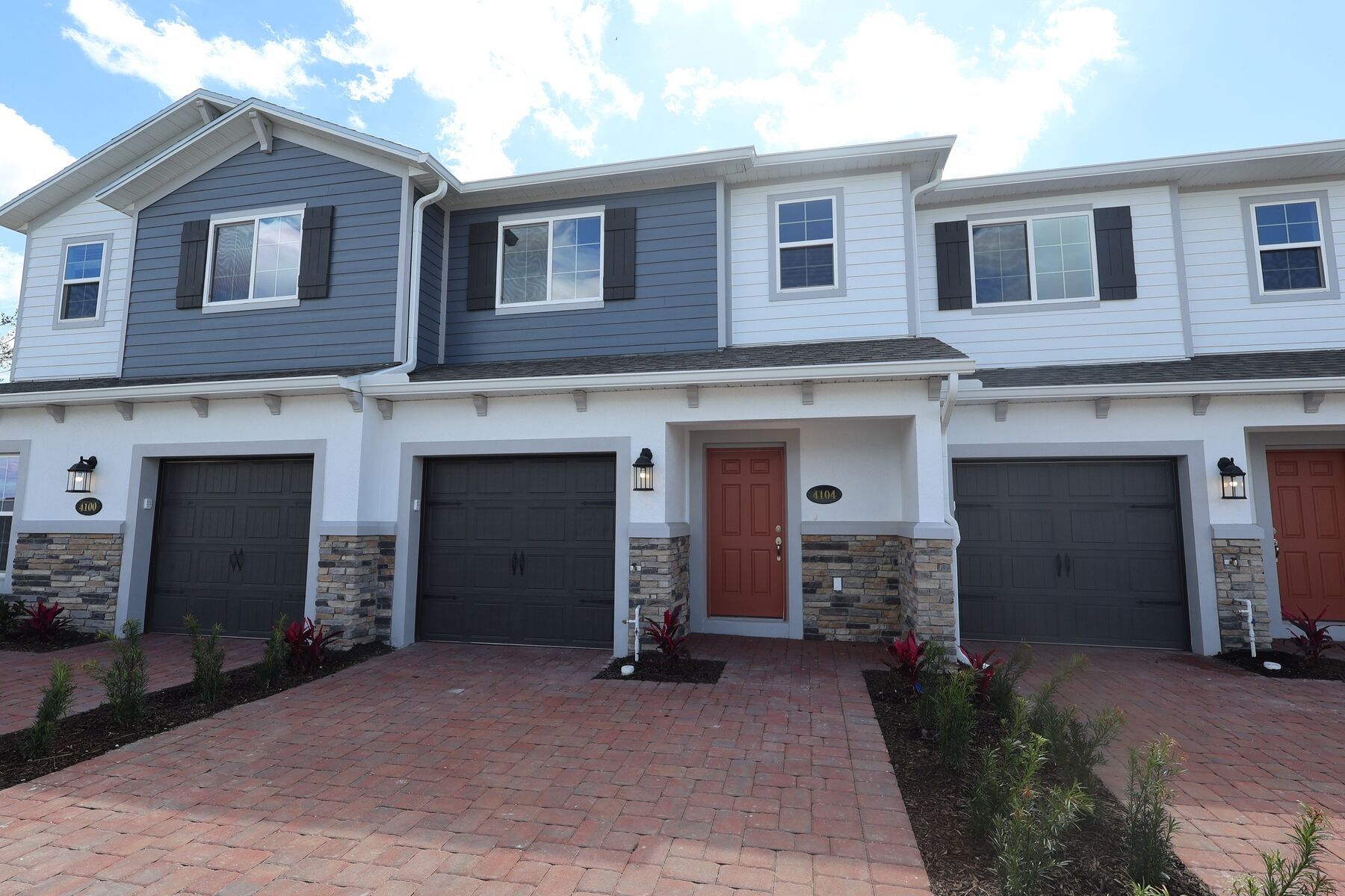 Front Exterior:Front Exterior