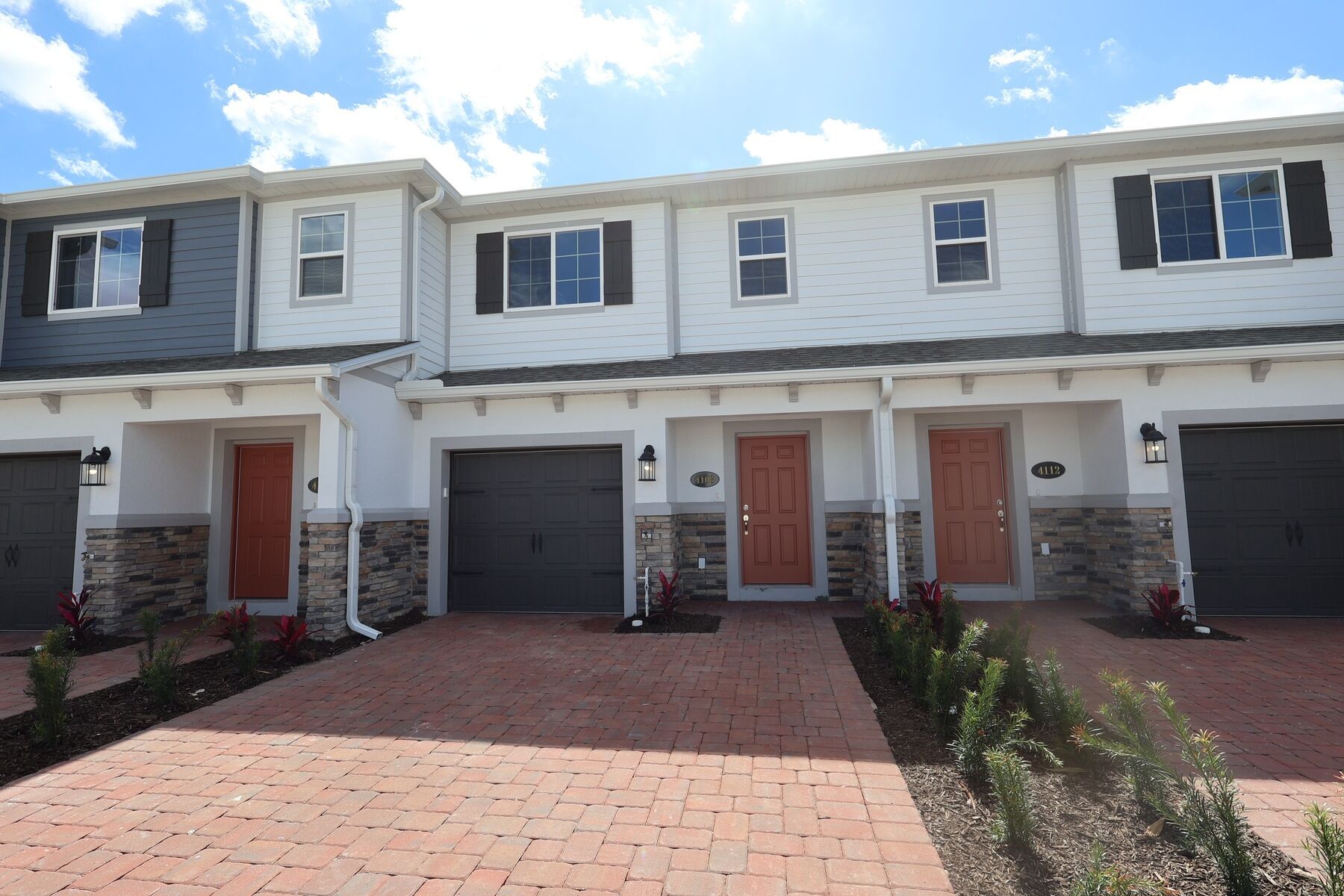 Front Exterior:Front Exterior