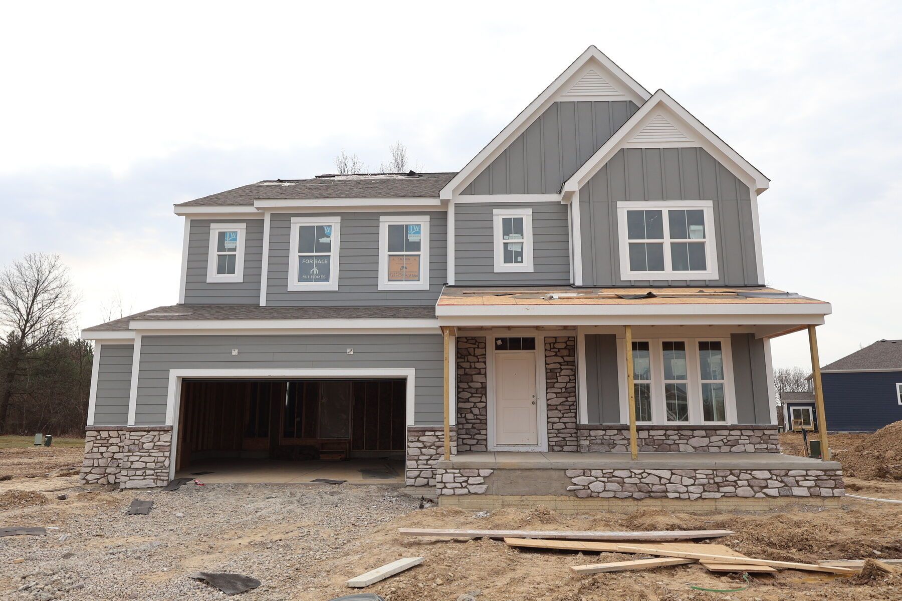 Front Exterior:Front Exterior