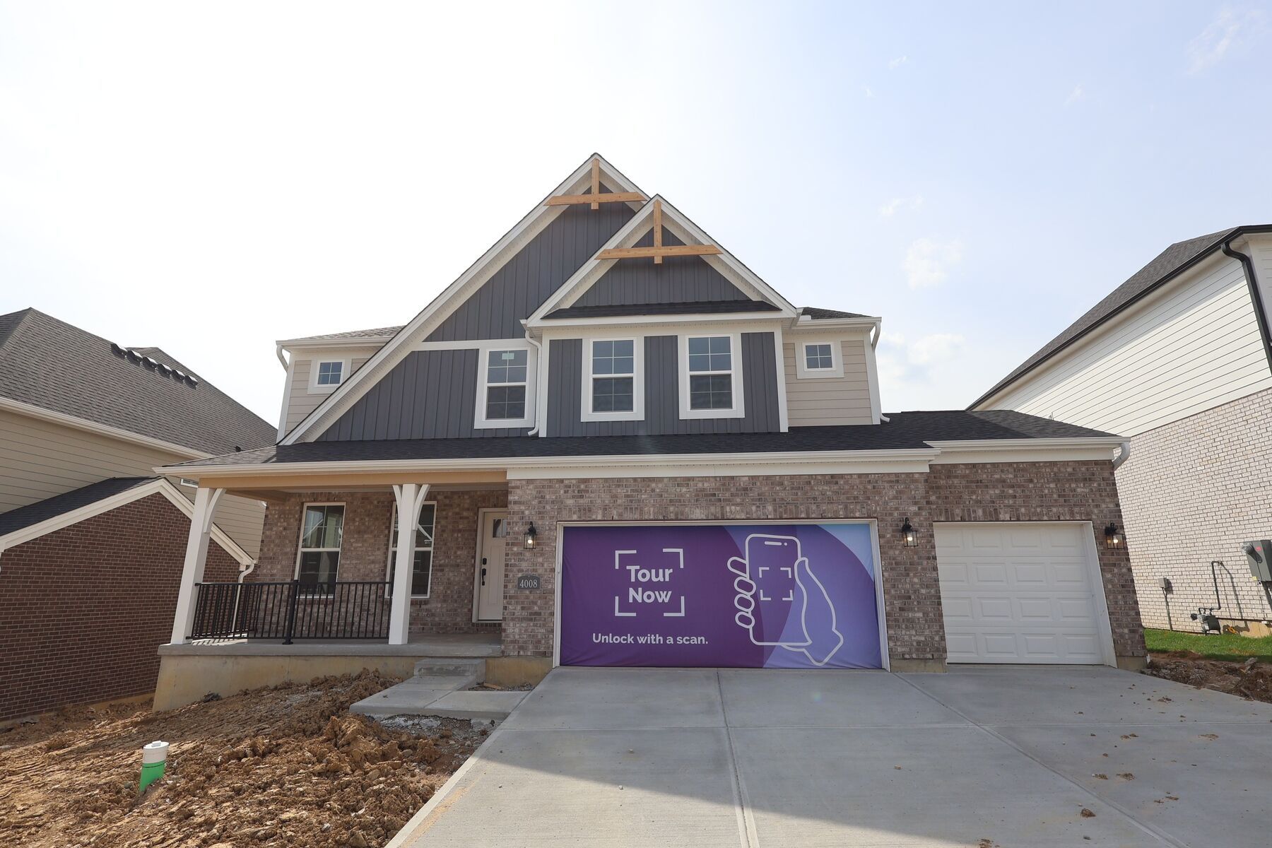 Front Exterior:Front Exterior