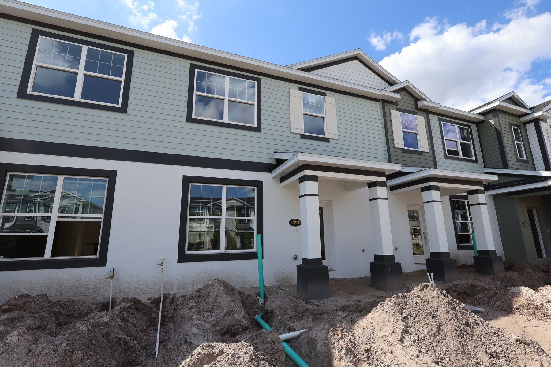 Front Exterior:Front Exterior