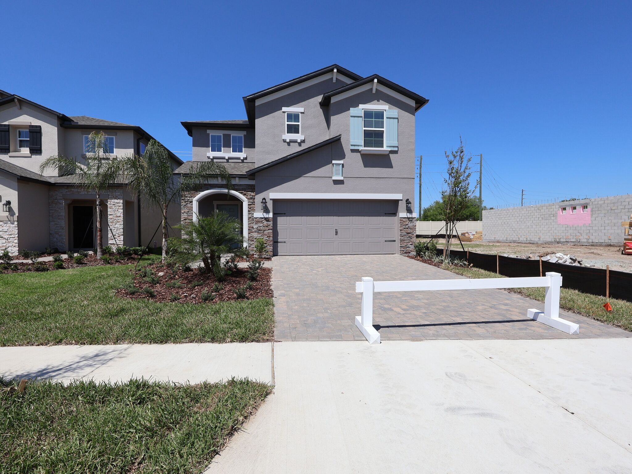 Front Exterior:Front Exterior