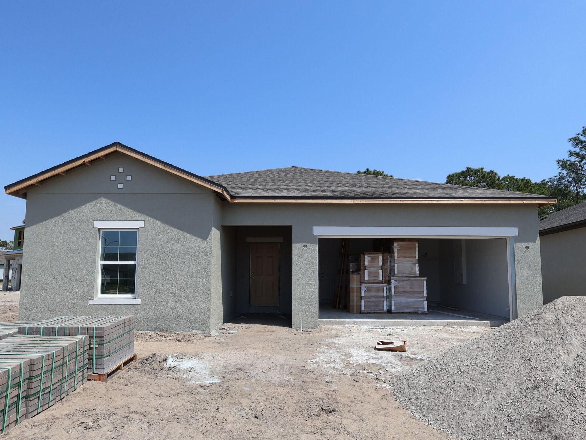 Front Exterior:Front Exterior