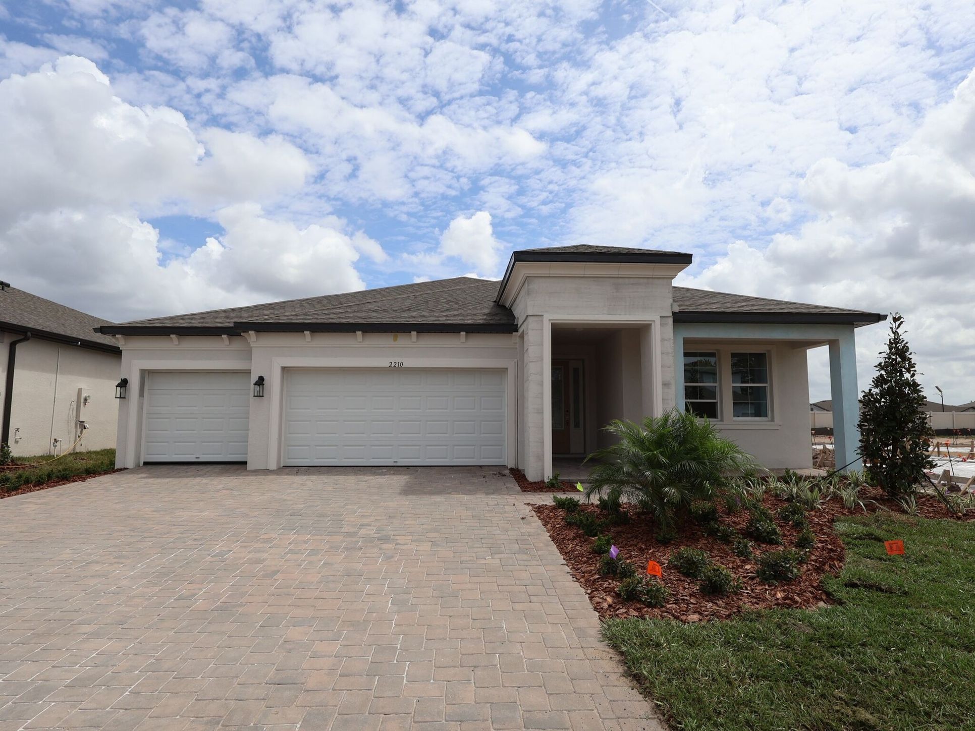 Front Exterior:Front Exterior