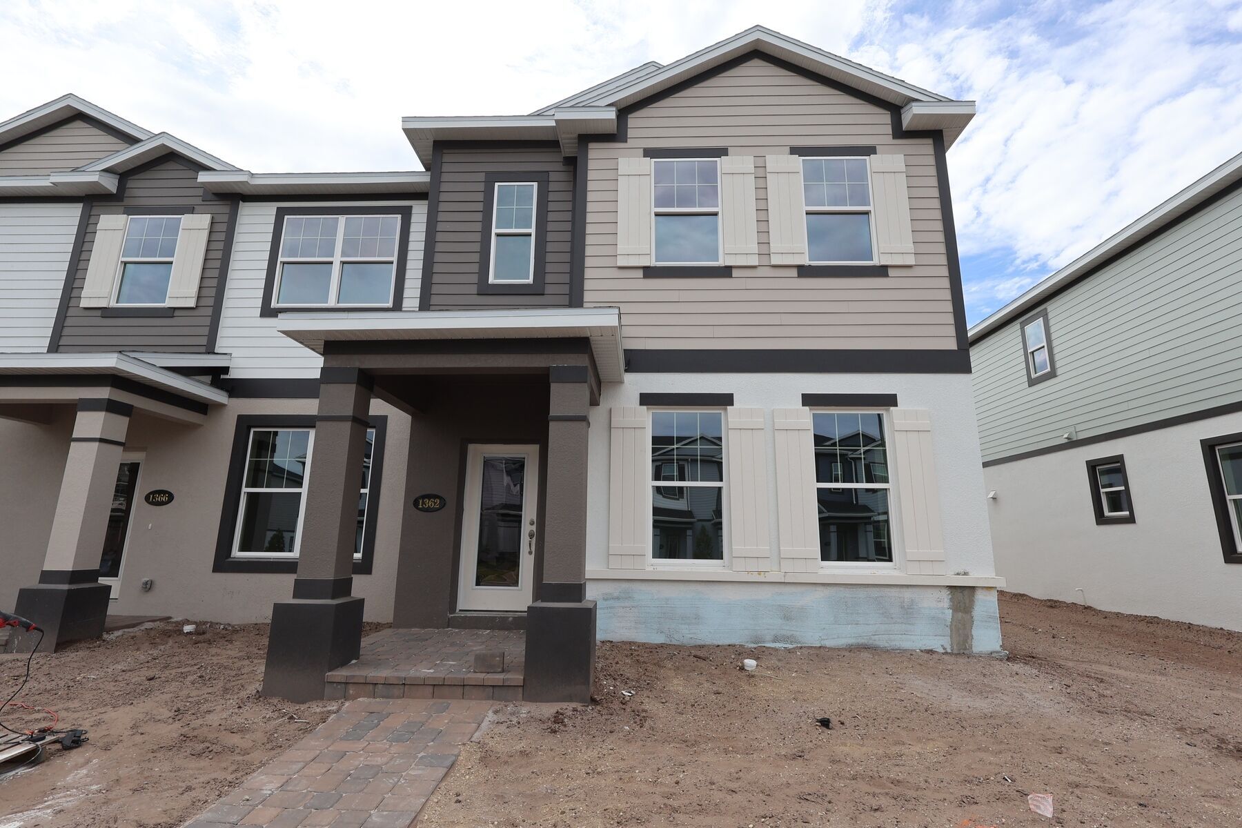 Front Exterior:Front Exterior