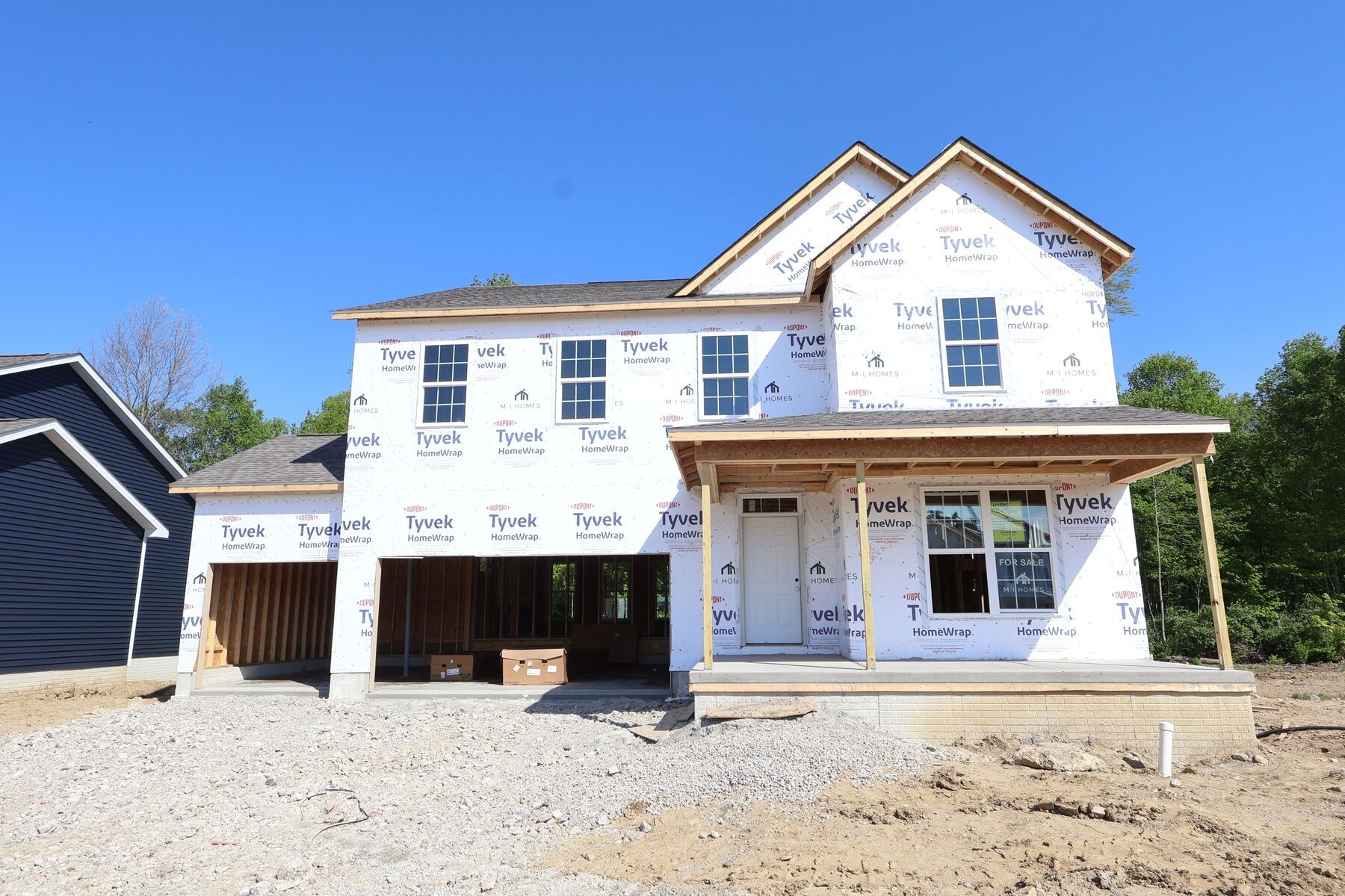 Front Exterior:Front Exterior
