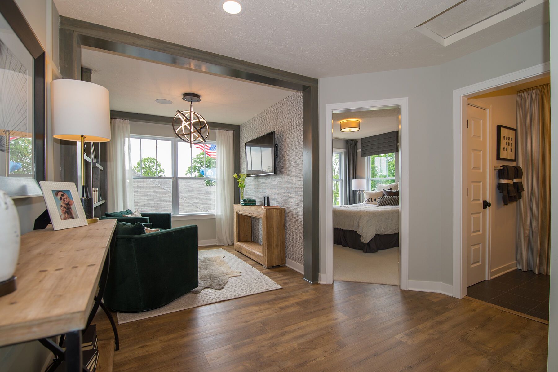 58/Bahr at Central State Interior