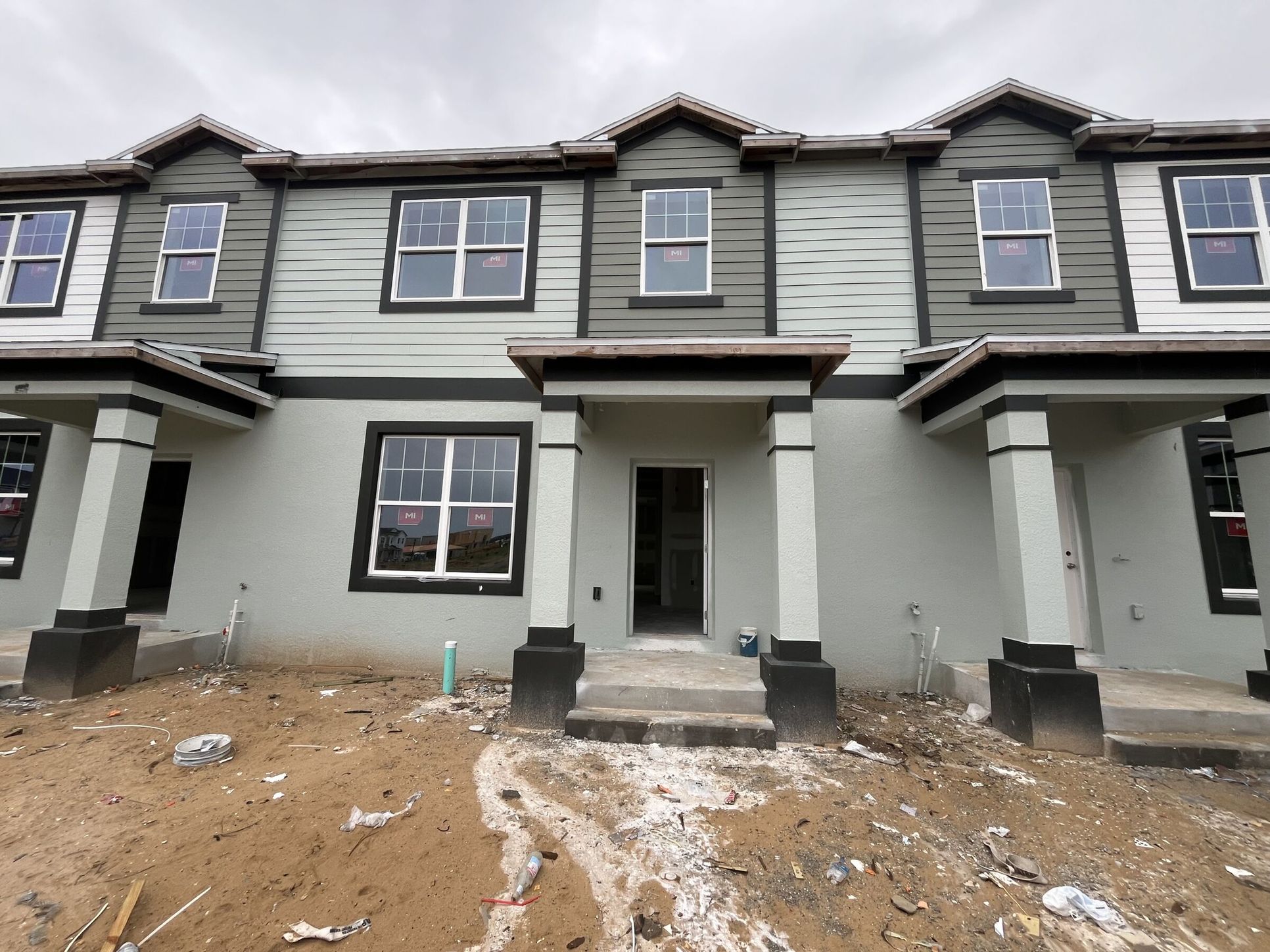 Front Exterior:Front Exterior