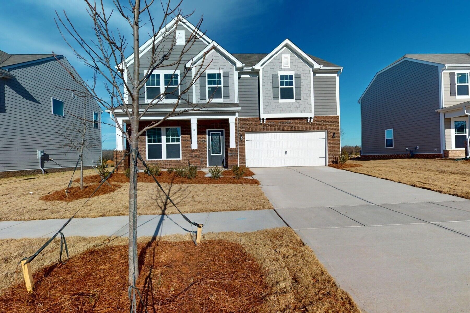Front Exterior:Front Exterior