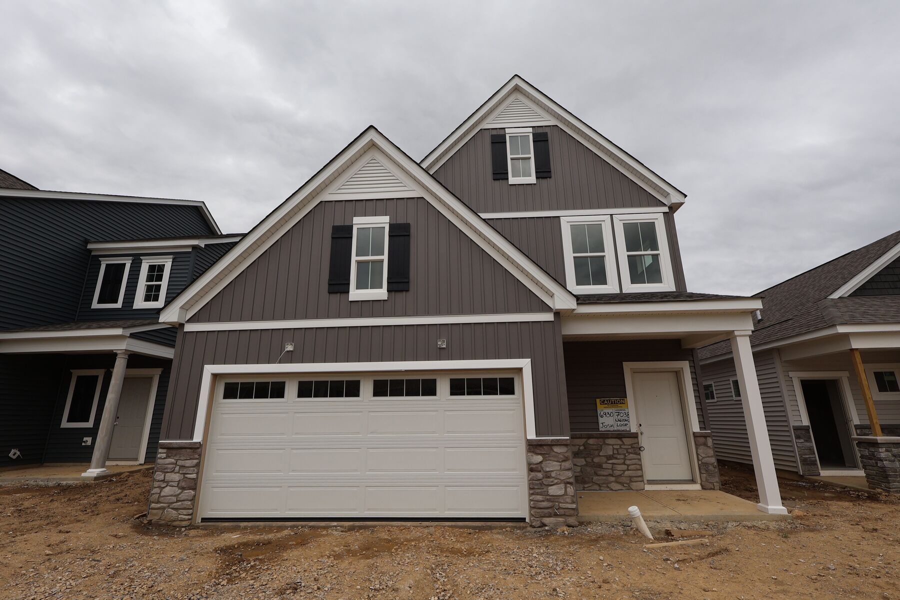 Front Exterior:Front Exterior