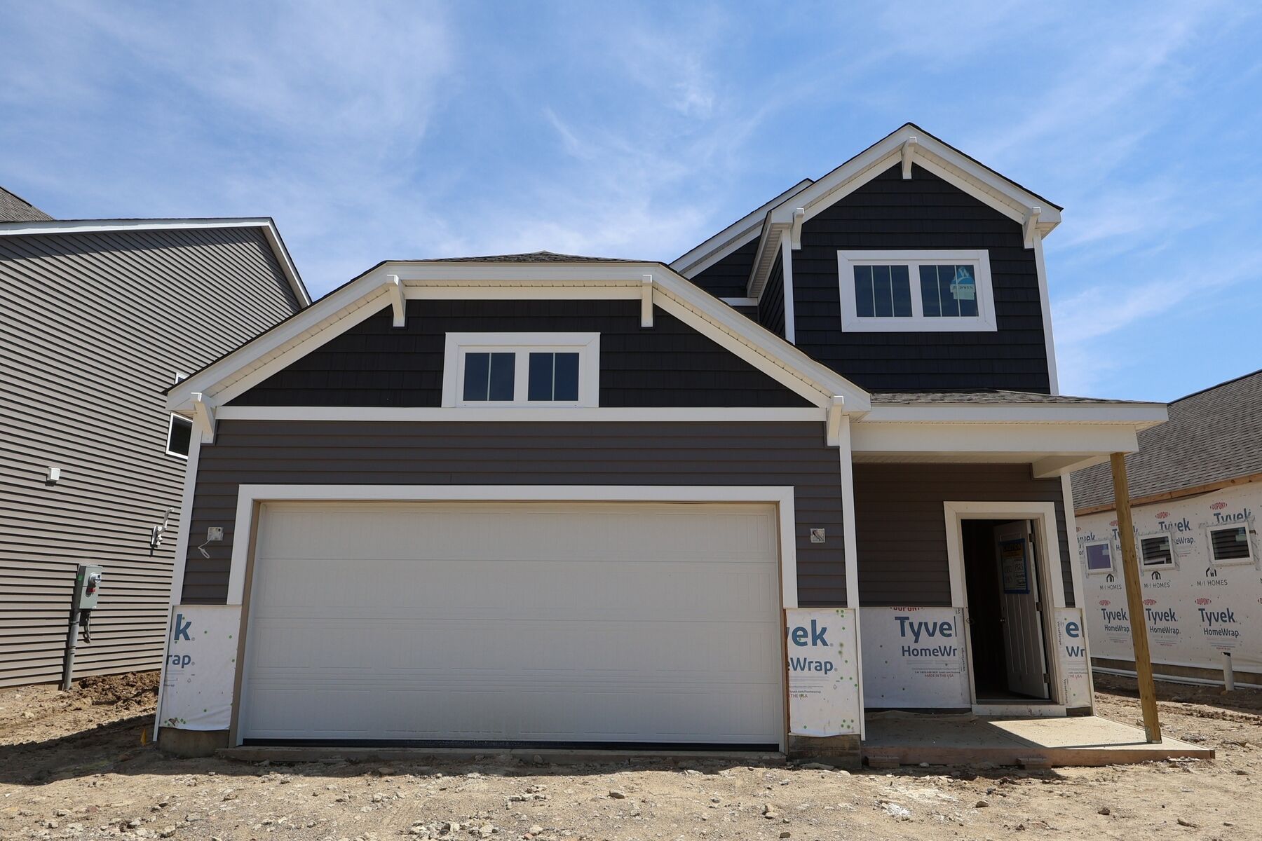 Front Exterior:Front Exterior