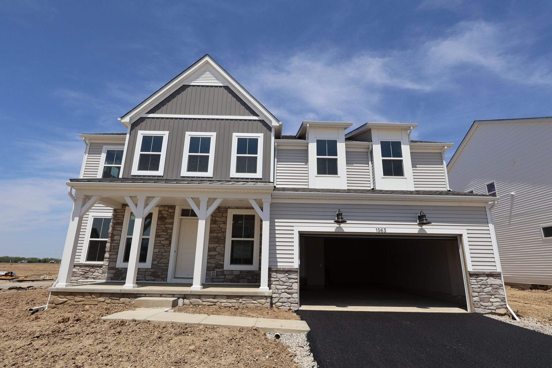Front Exterior:Front Exterior