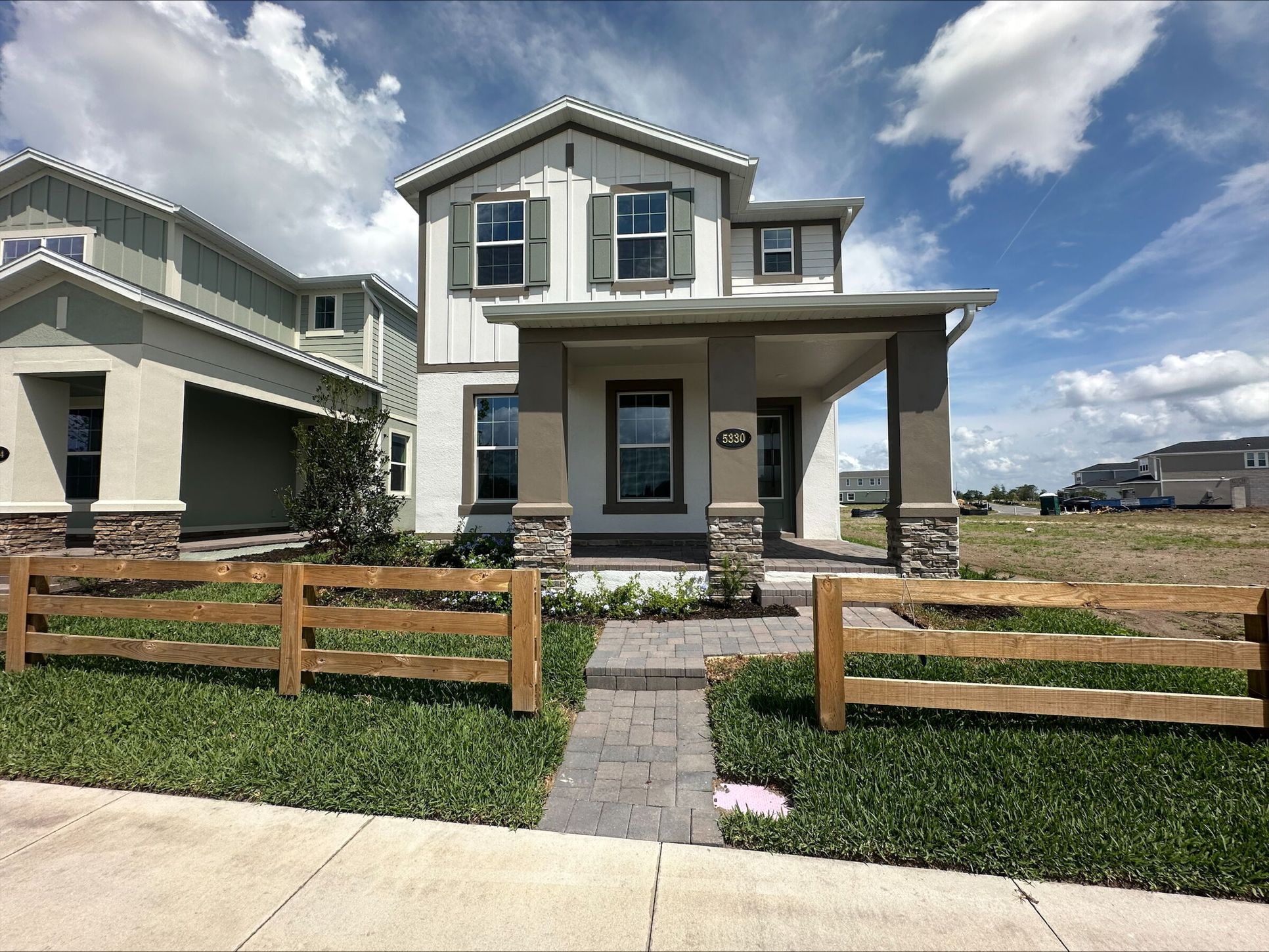 Front Exterior:Front Exterior