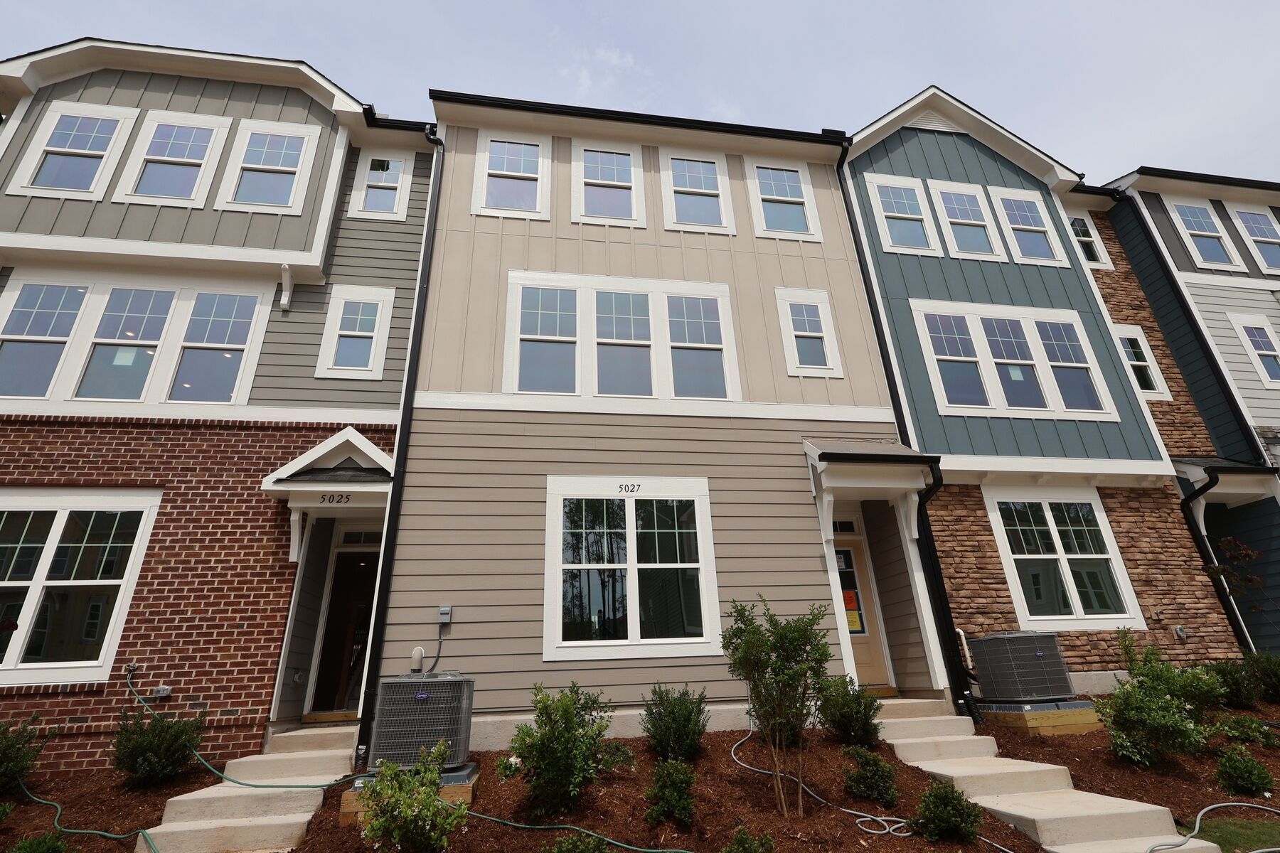 Front Exterior:Front Exterior