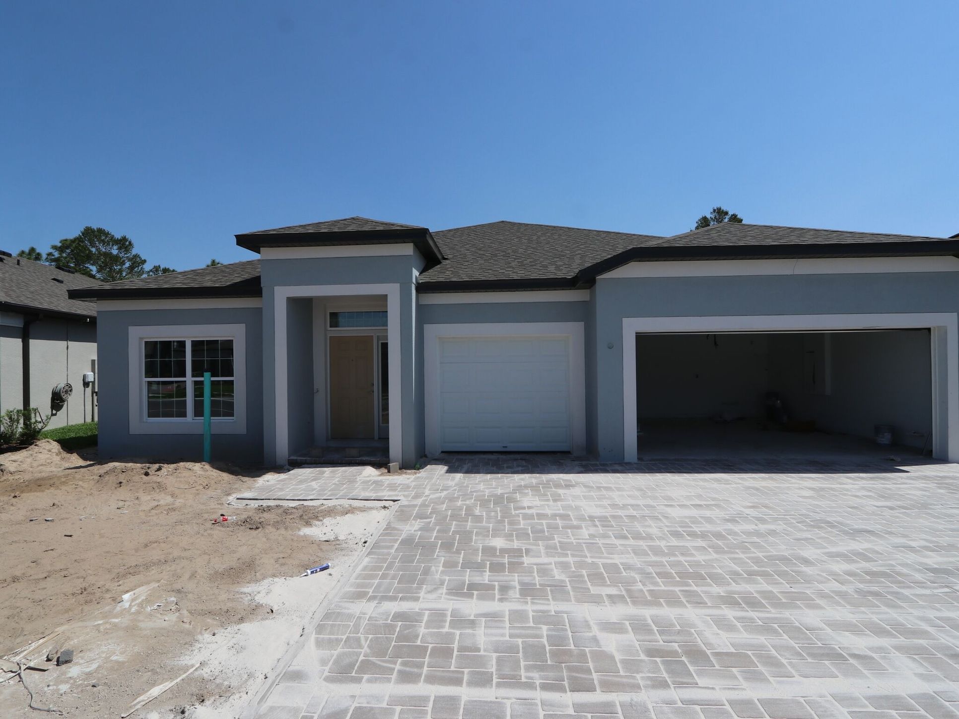 Front Exterior:Front Exterior