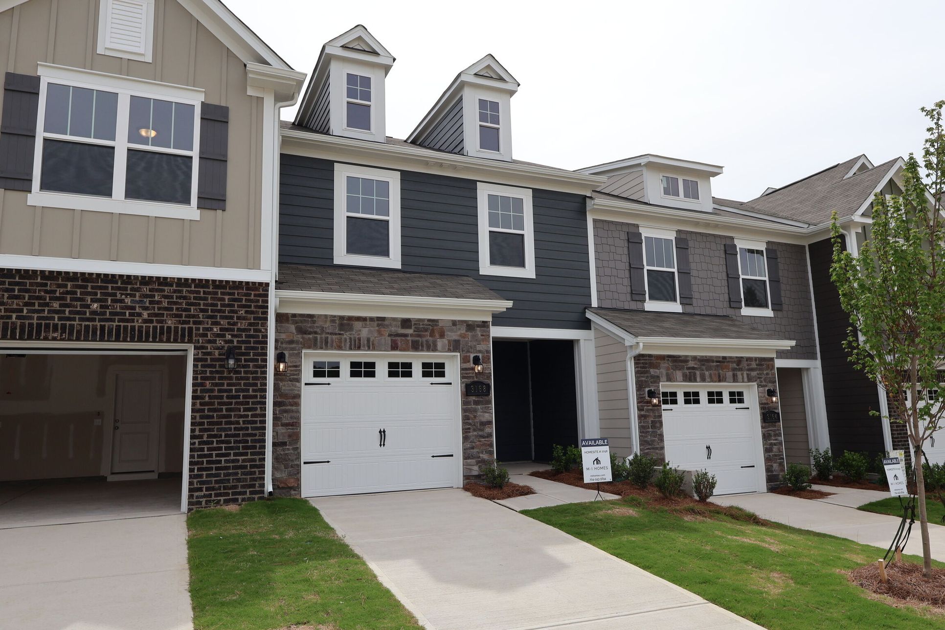 Front Exterior:Front Exterior