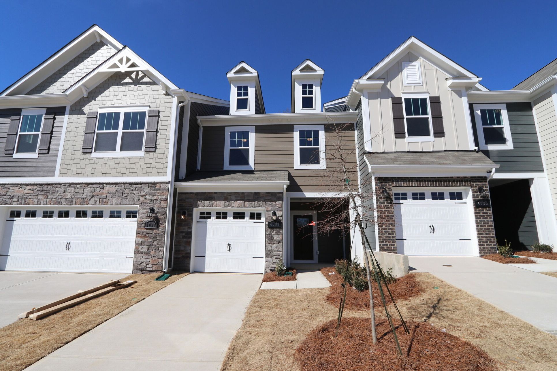 Front Exterior:Front Exterior