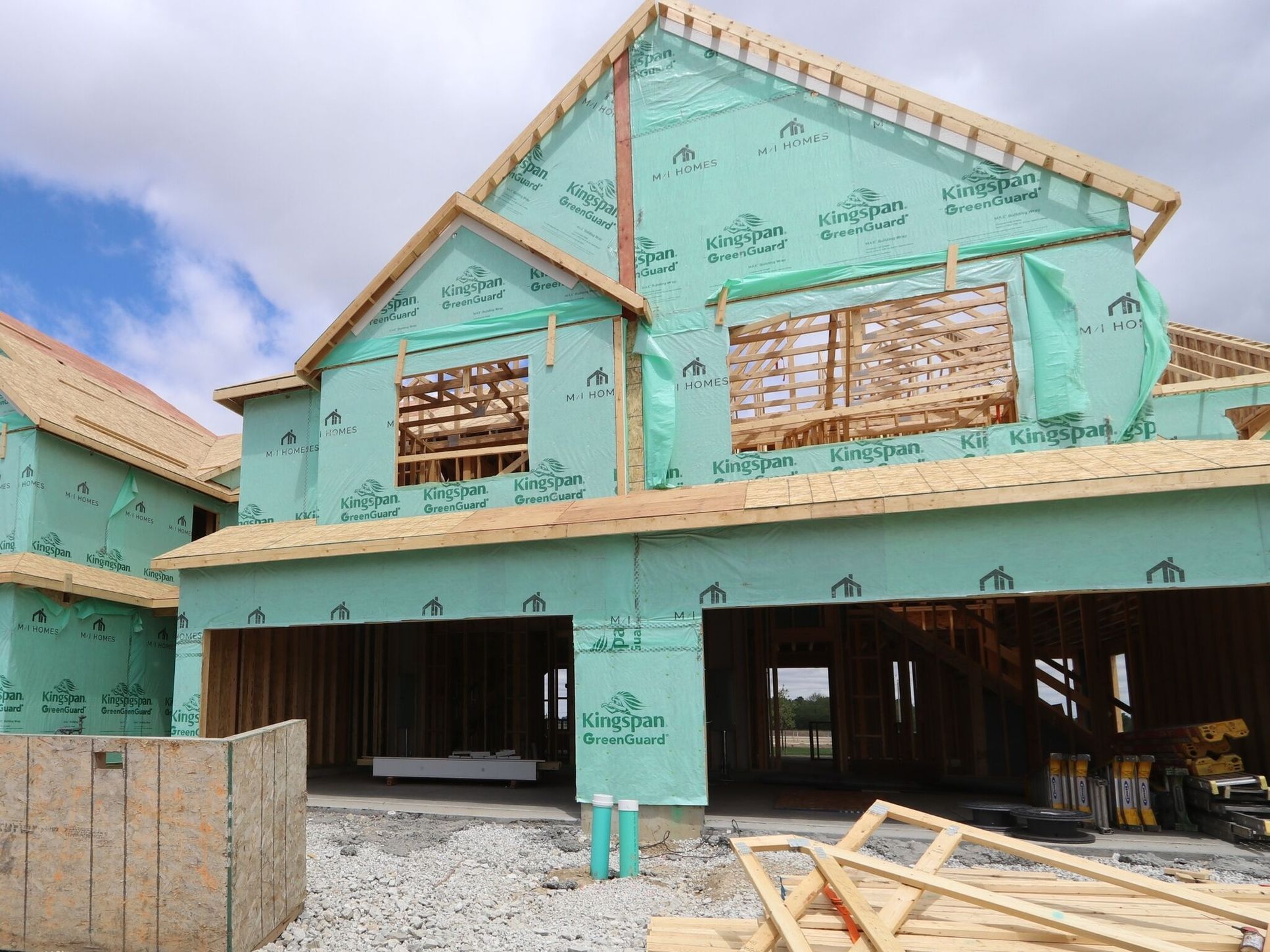 Front Exterior:Front Exterior