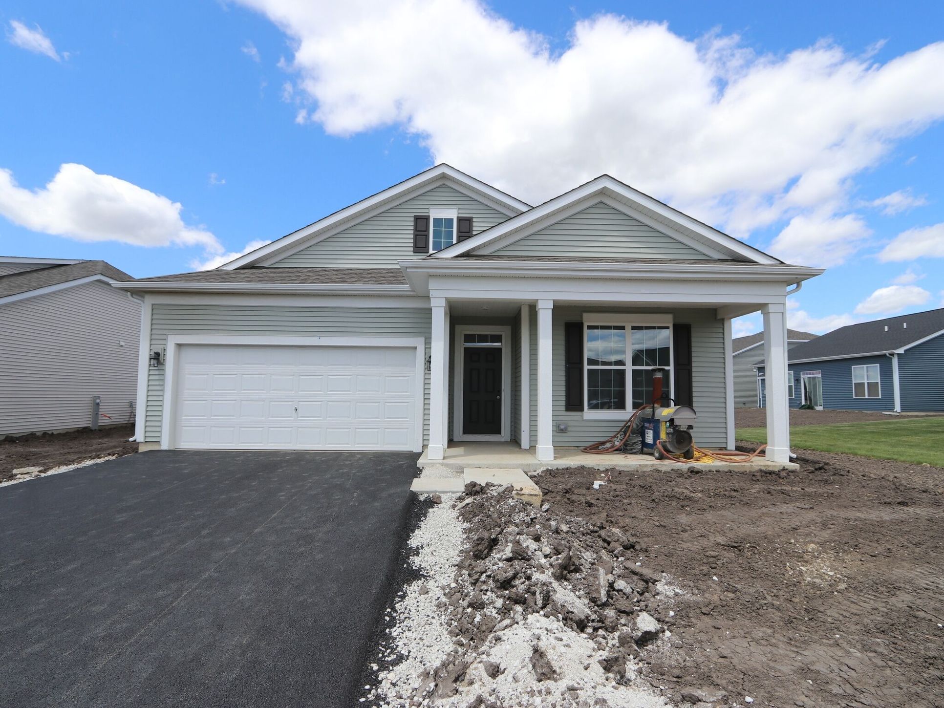 Front Exterior:Front Exterior