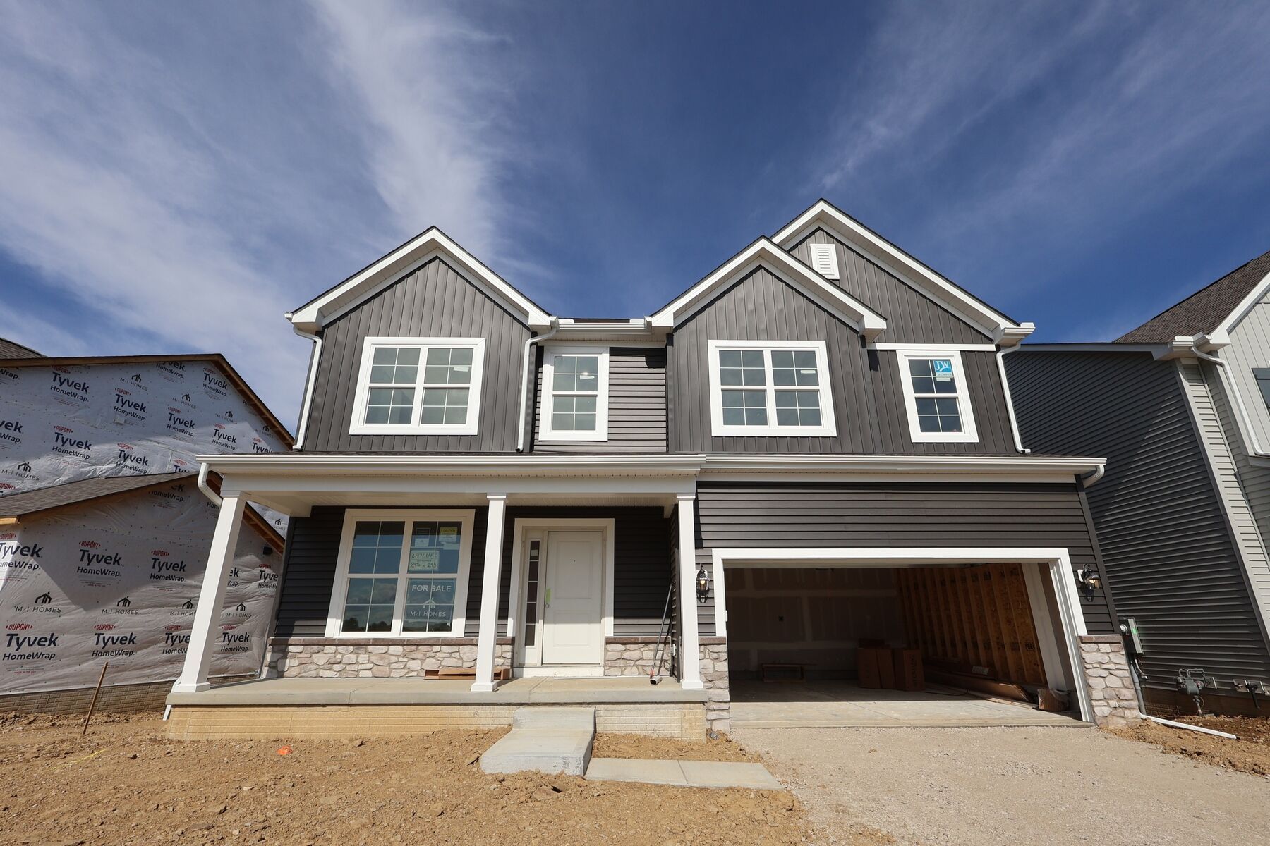 Front Exterior:Front Exterior
