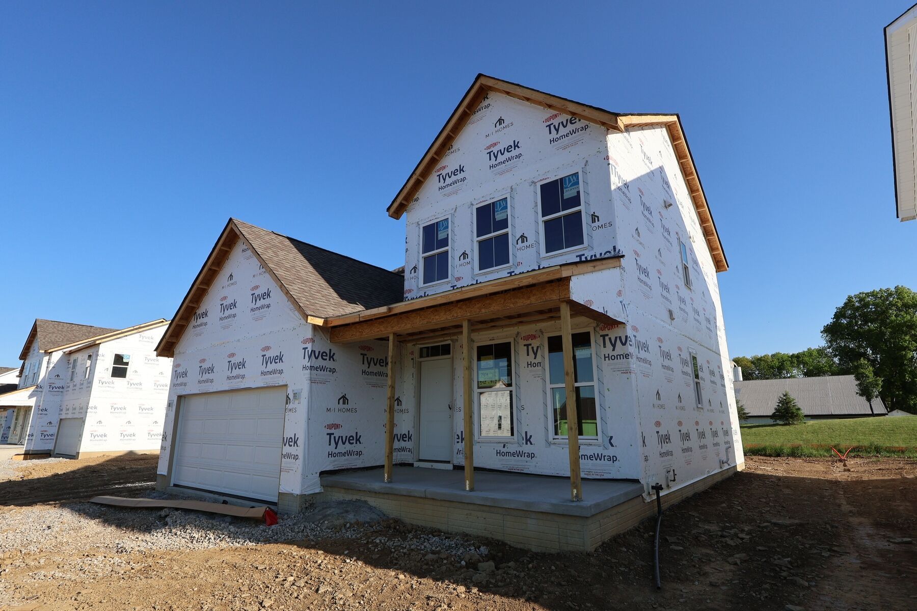 Side Exterior:Side Exterior