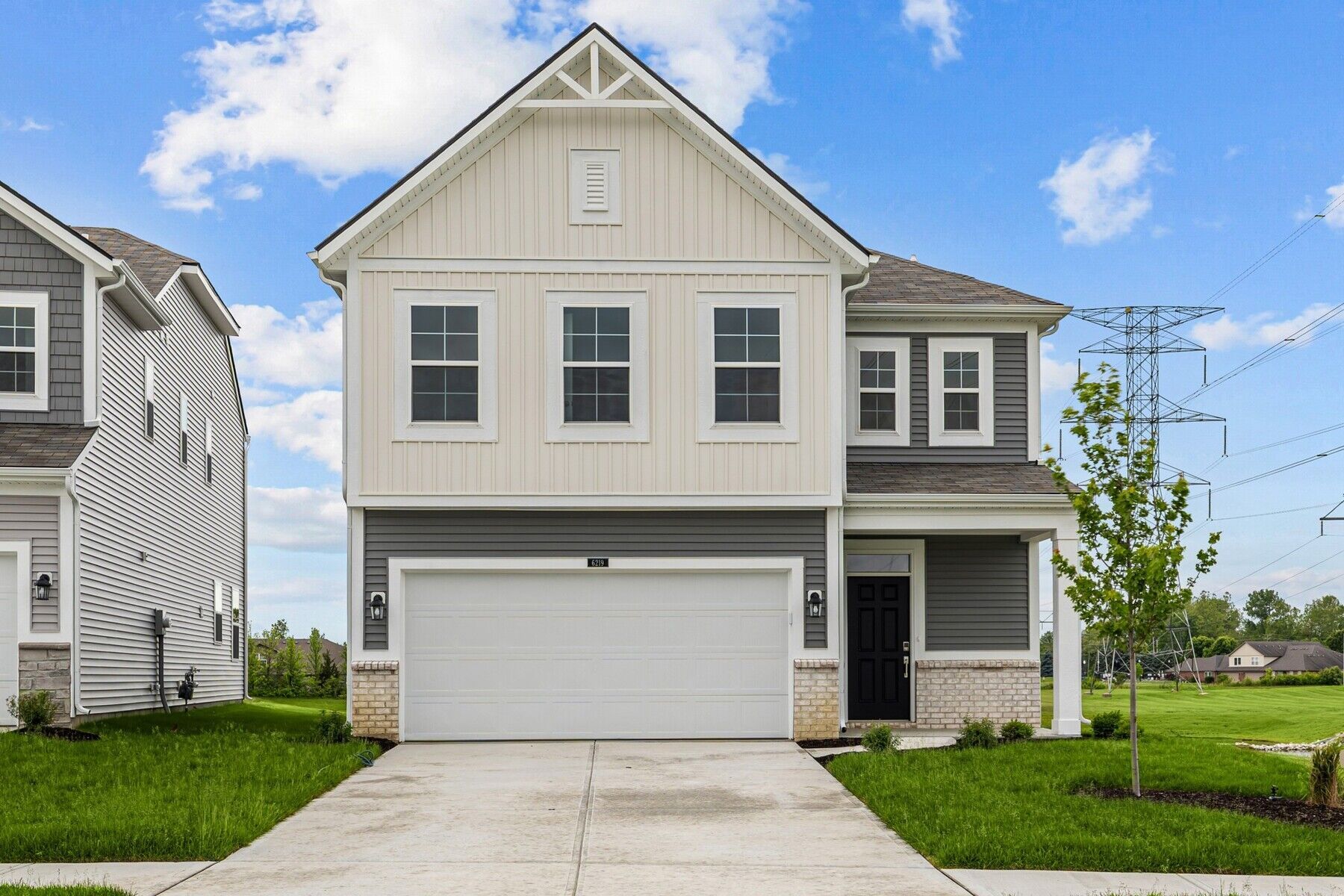 Front Exterior:Front Exterior