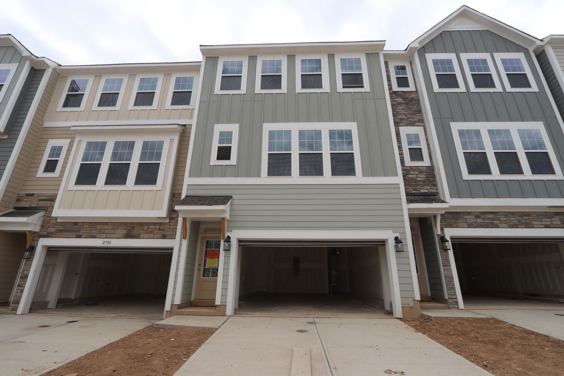 Front Exterior:Front Exterior