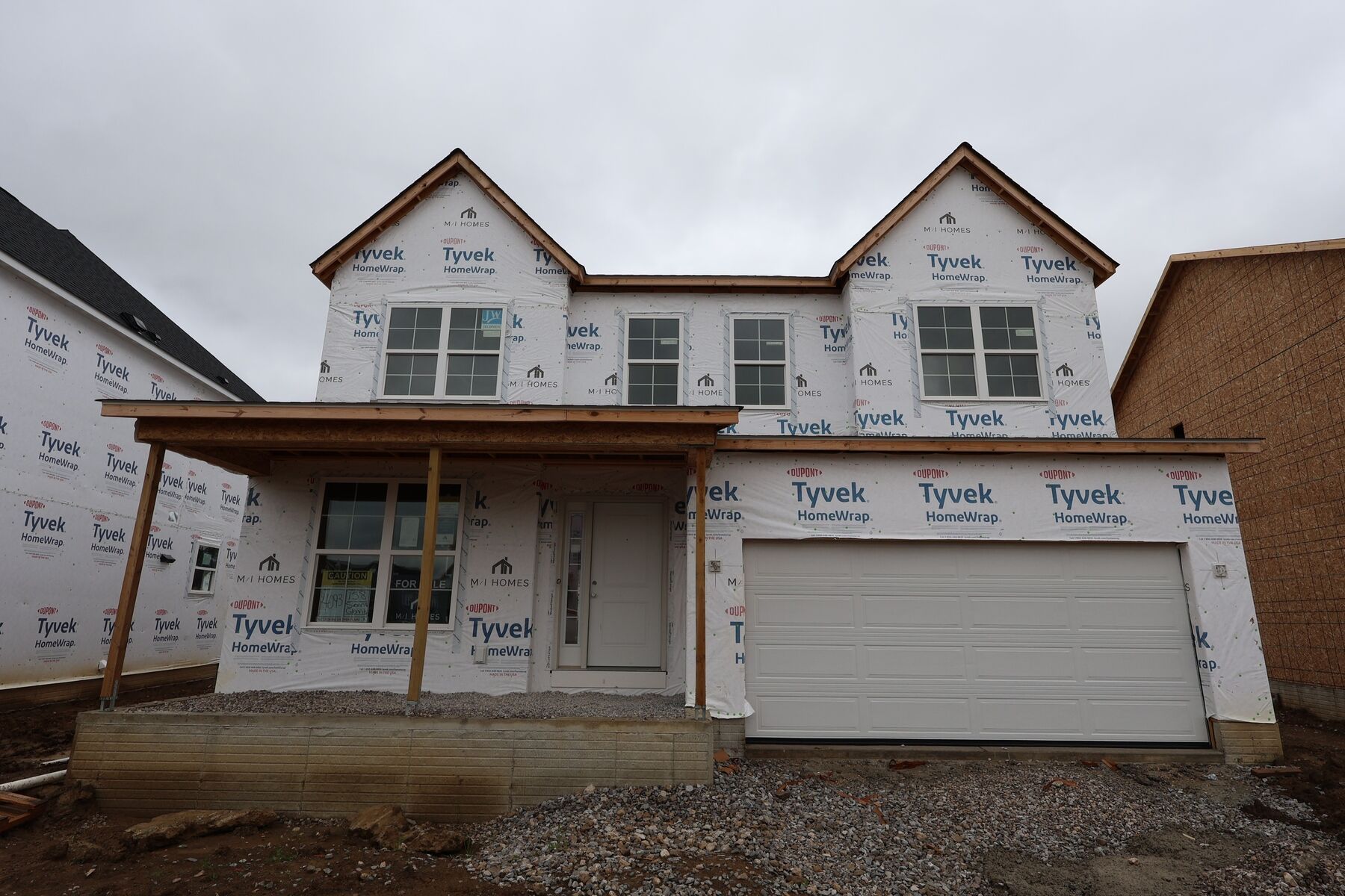 Front Exterior:Front Exterior