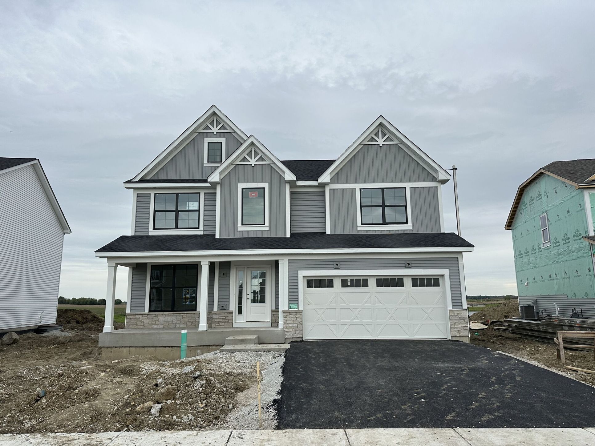 Front Exterior:Front Exterior