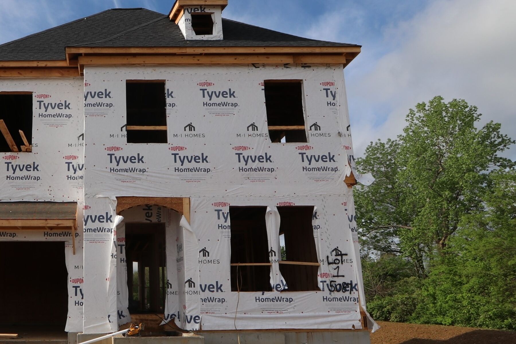 Front Exterior:Front Exterior