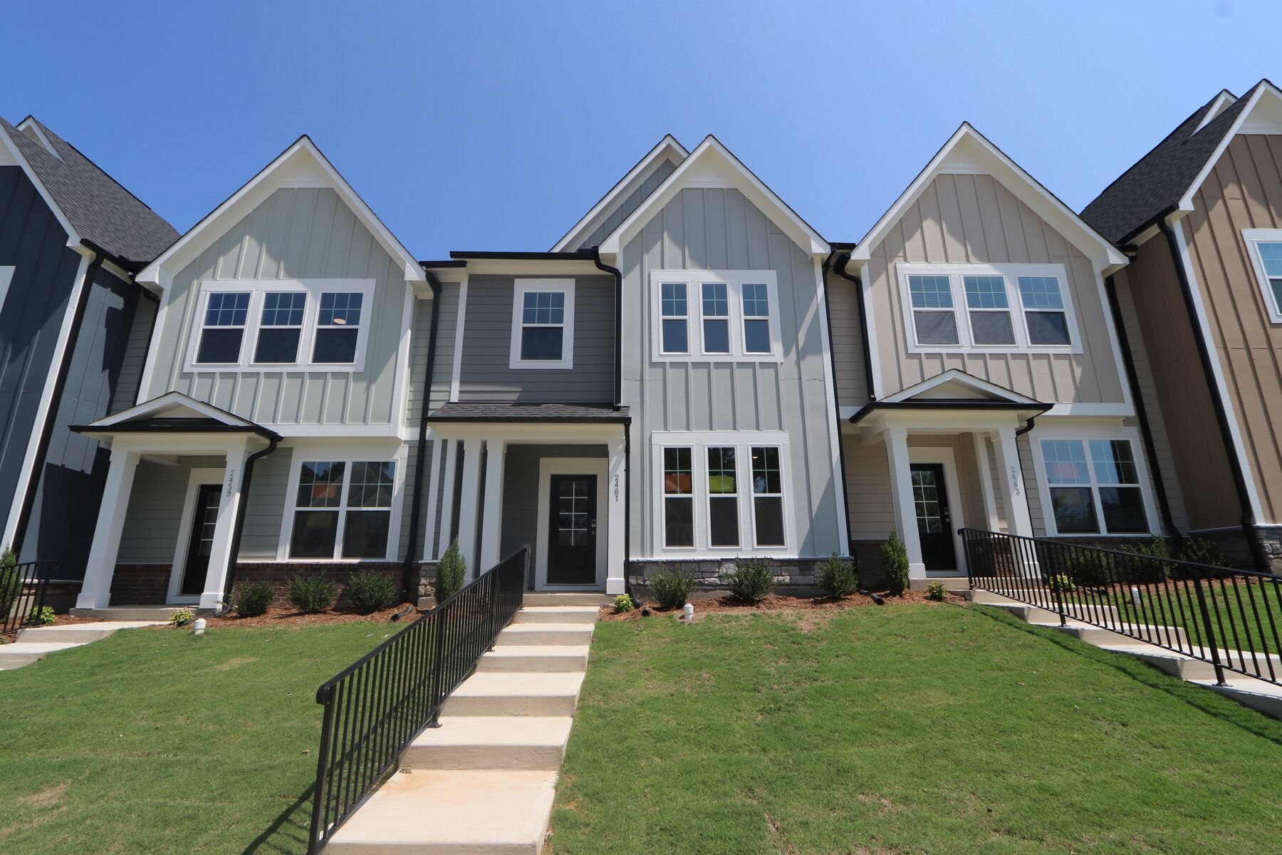 Front Exterior:Front Exterior