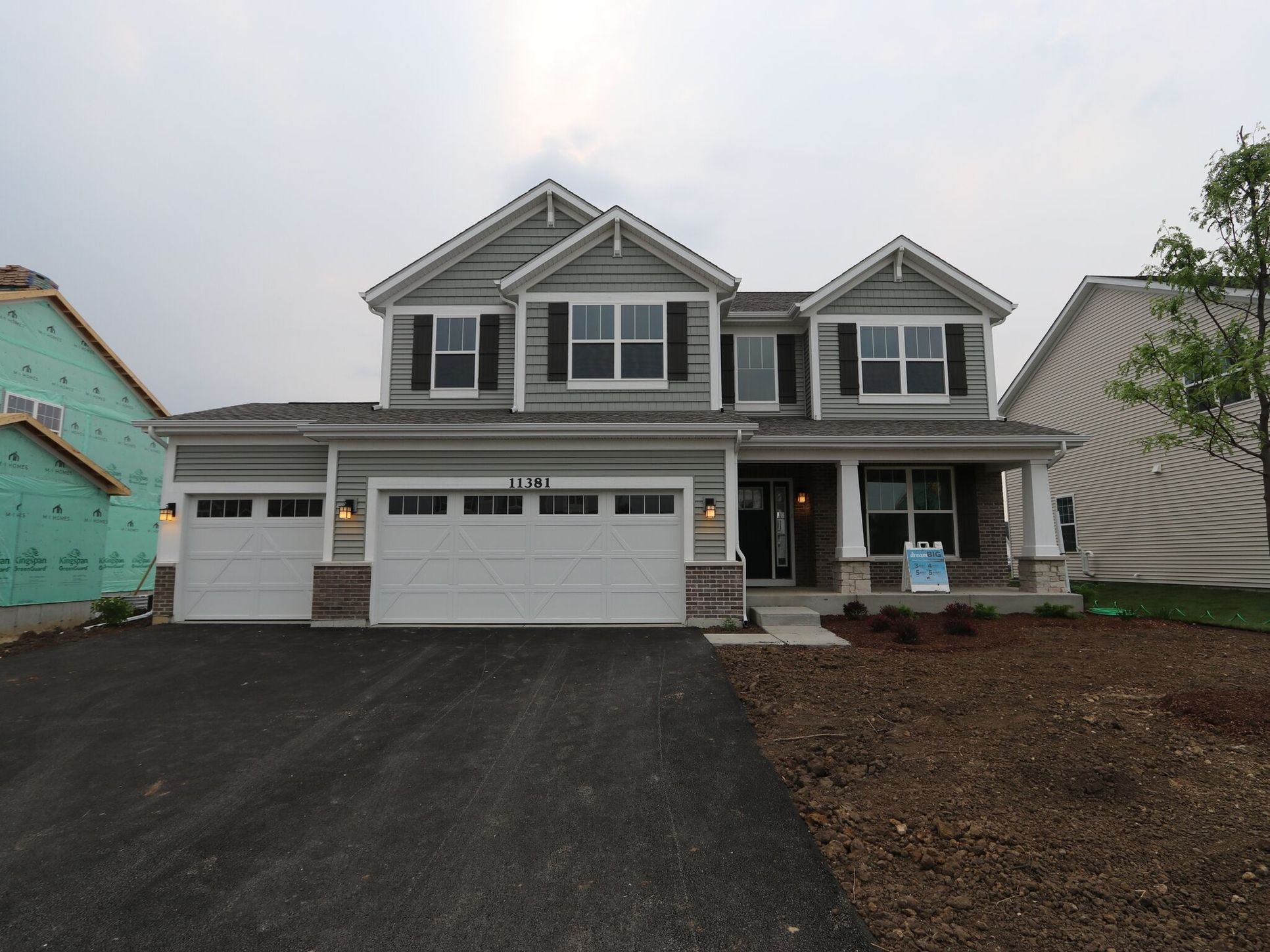 Front Exterior:Front Exterior