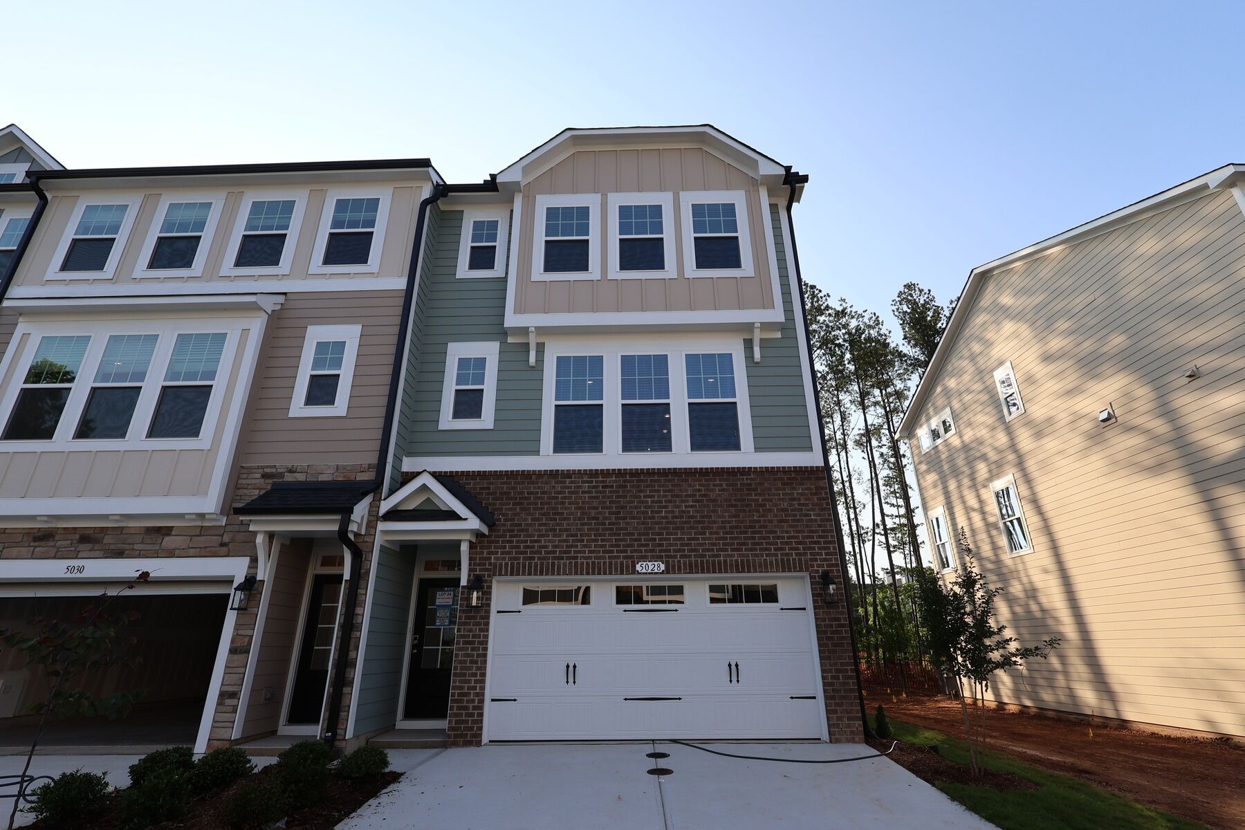 Front Exterior:Front Exterior