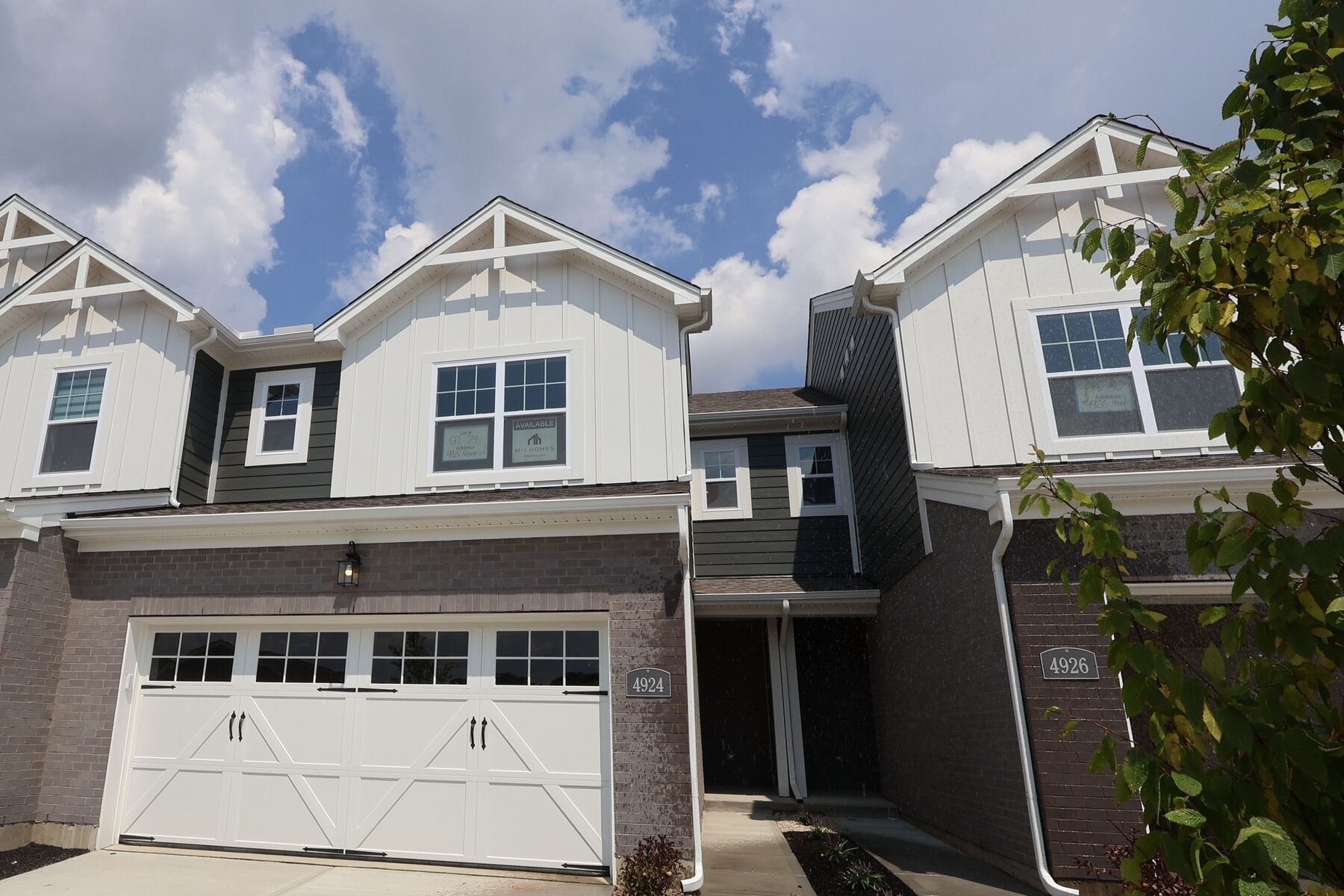 Front Exterior:Front Exterior