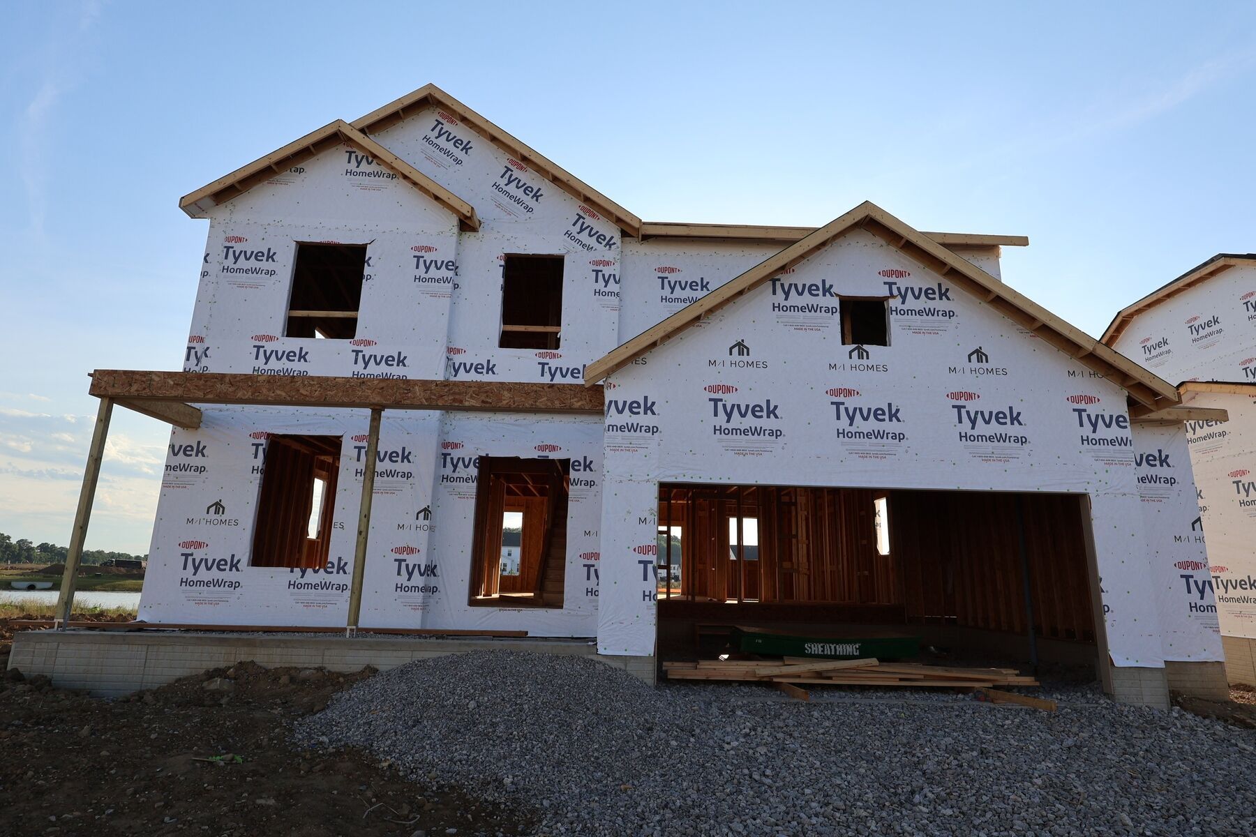 Exterior:Exterior