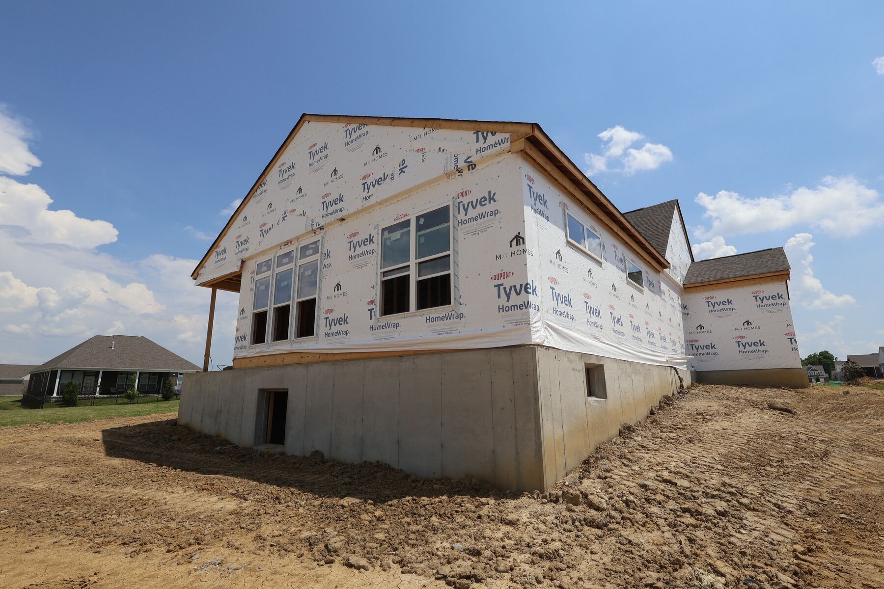 Side Exterior:Side Exterior