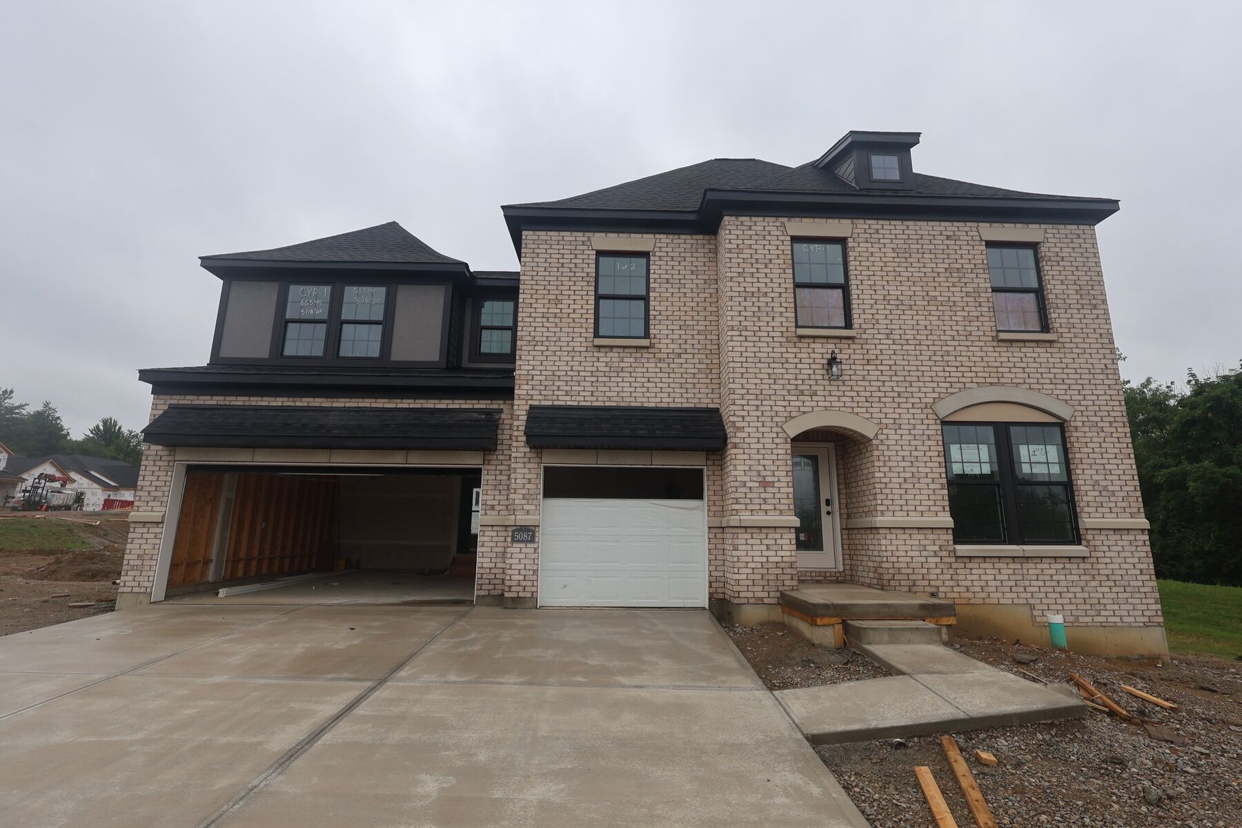 Front Exterior:Front Exterior