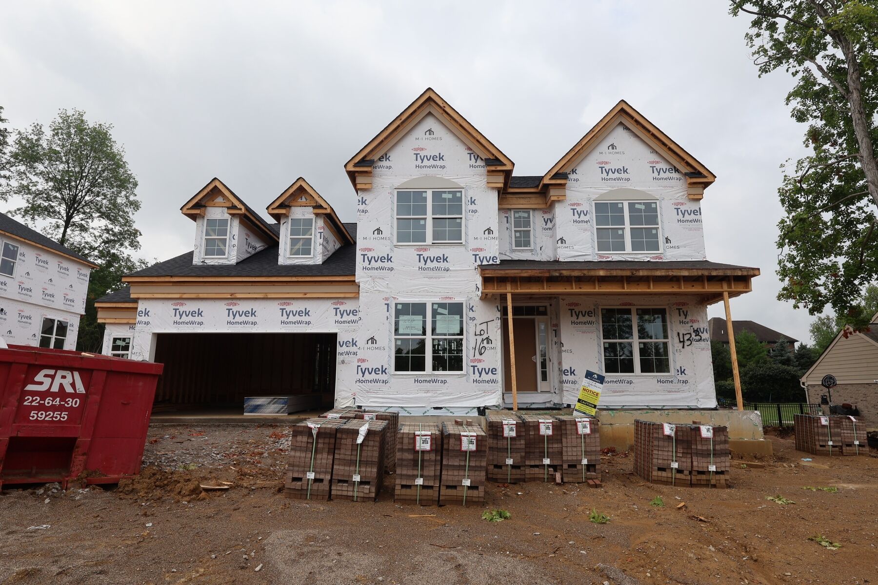 Front Exterior:Front Exterior