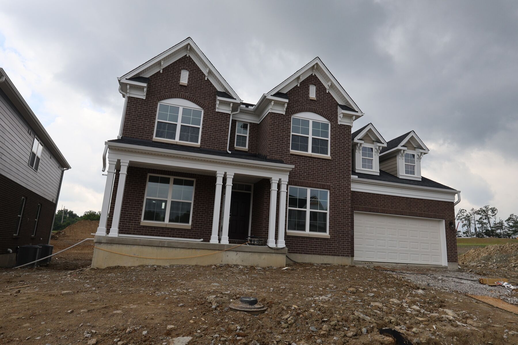 Front Exterior:Front Exterior