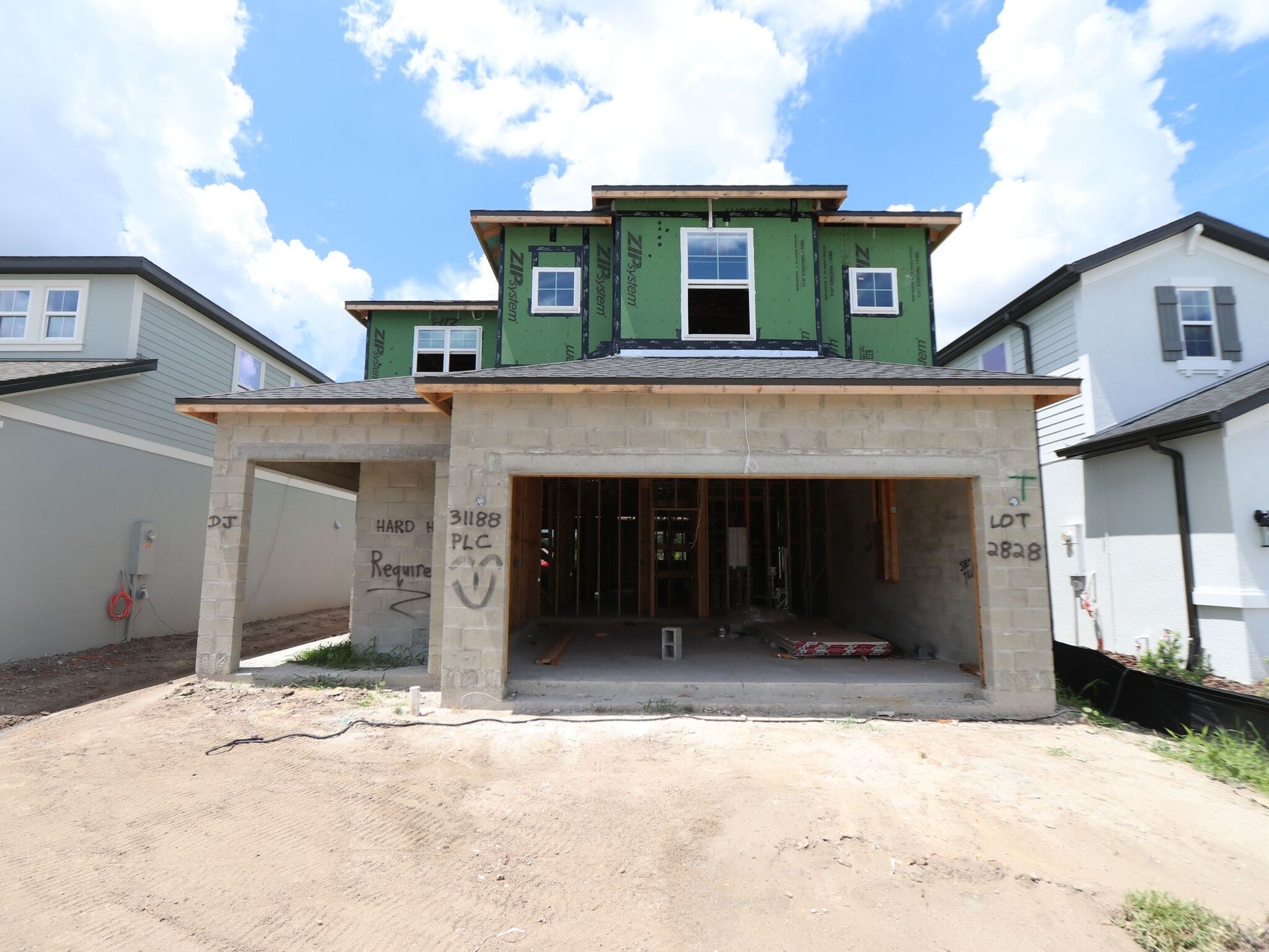 Front Exterior:Front Exterior
