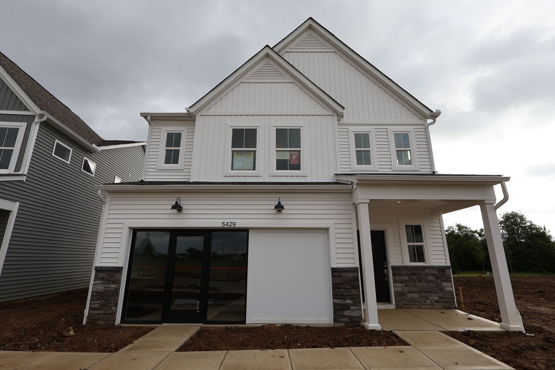Front Exterior:Front Exterior