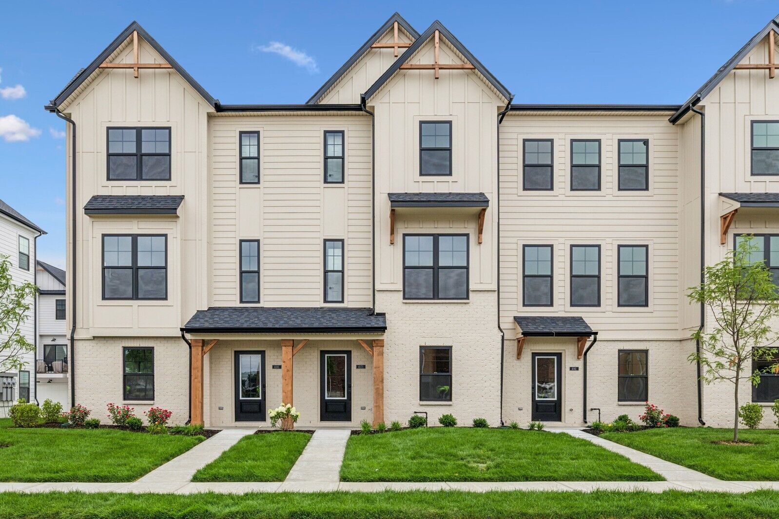Front Exterior:Front Exterior