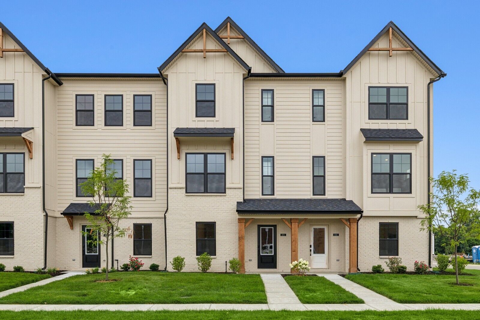 Front Exterior:Front Exterior