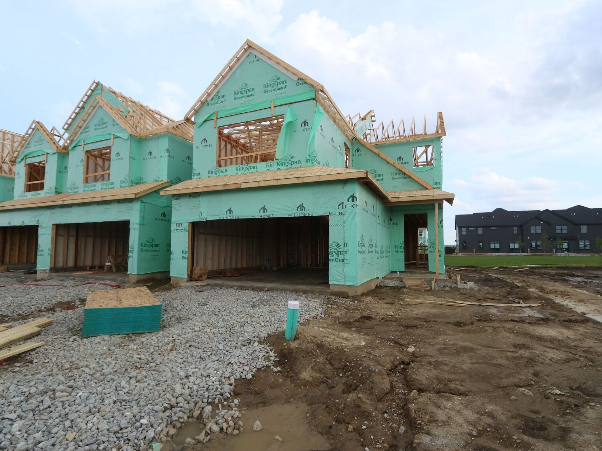 Front Exterior:Front Exterior