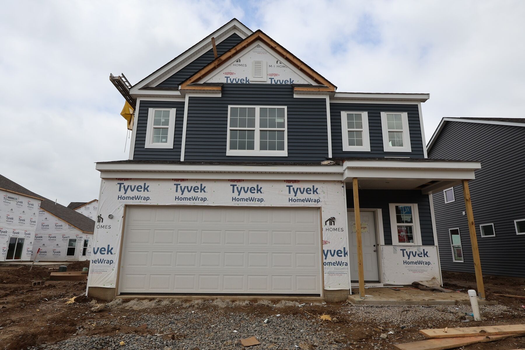 Front Exterior:Front Exterior