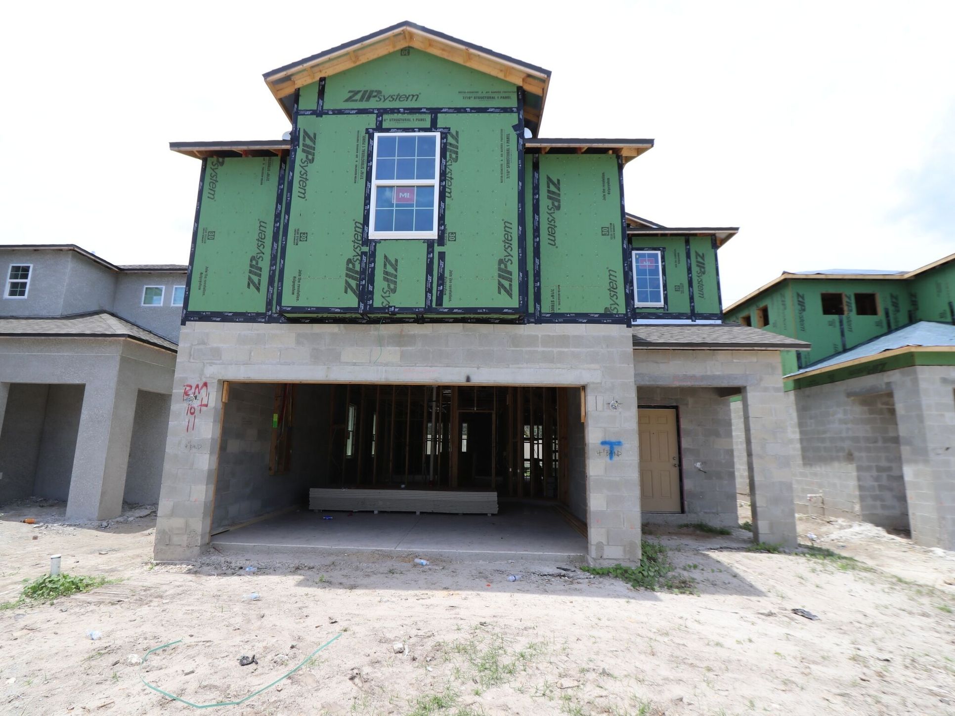 Front Exterior:Front Exterior