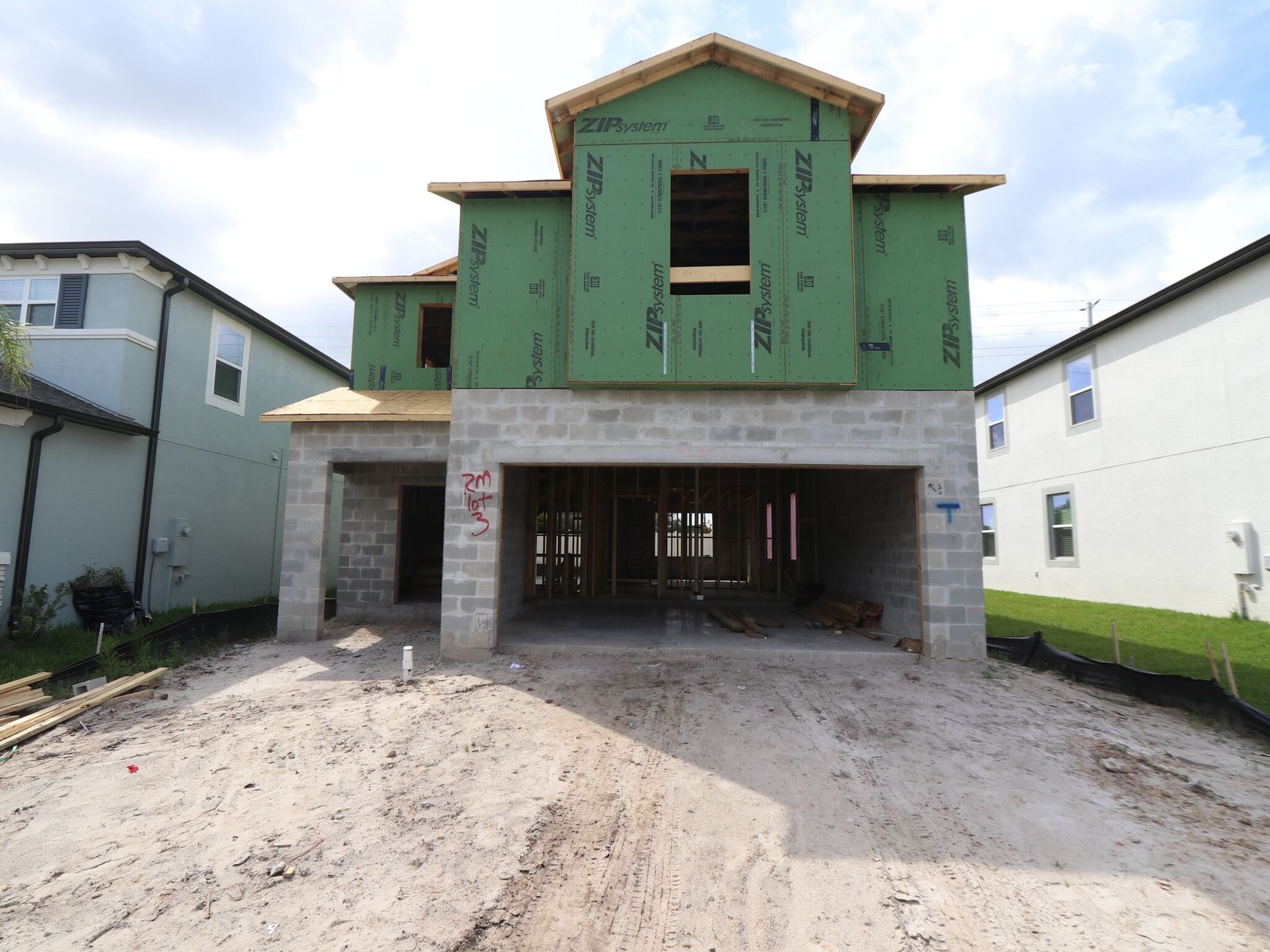 Front Exterior:Front Exterior