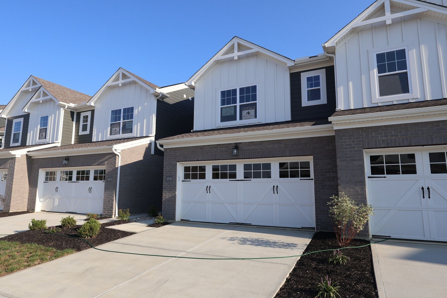 Front Exterior:Front Exterior