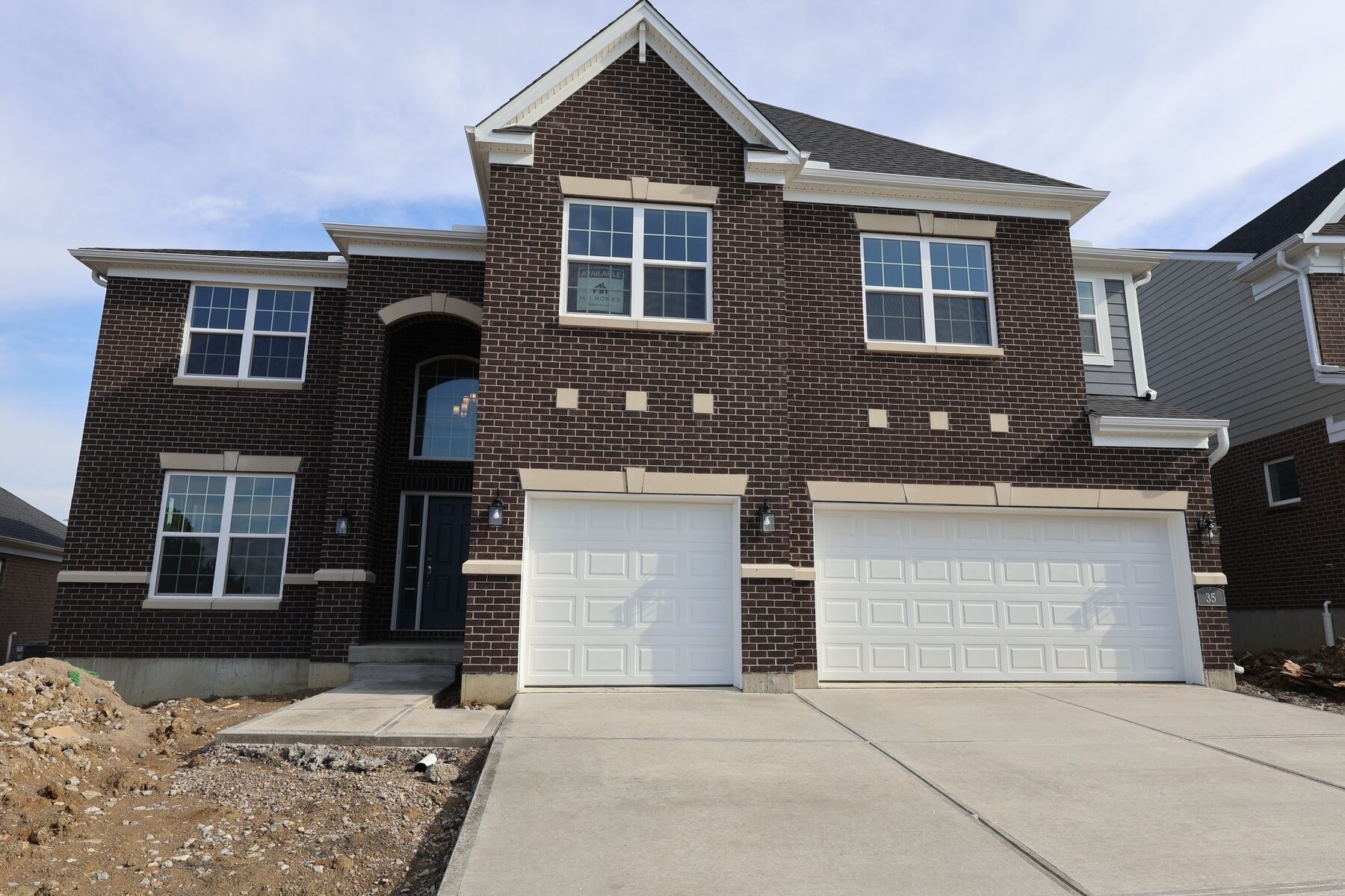 Front Exterior:Front Exterior